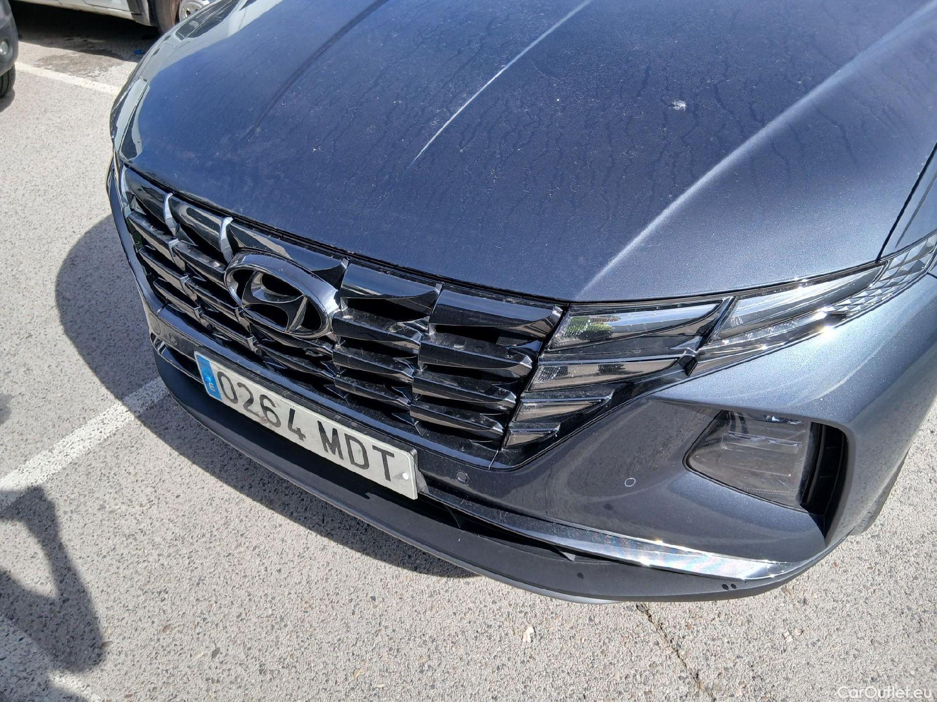  Hyundai  Tucson HYUNDAI  / 2020 / 5P / todoterreno 1.6 TGDI PHEV 195kW Tecno Sky Auto 4x4 #8