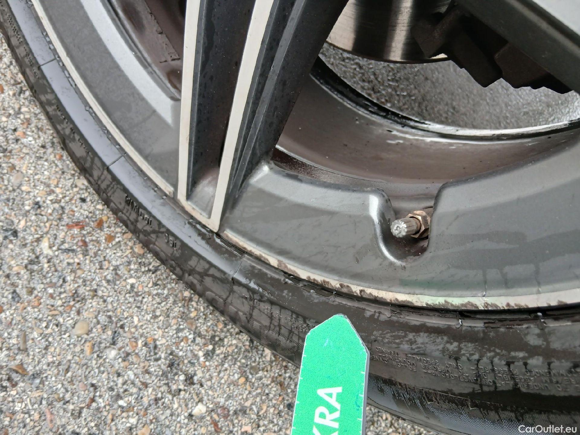  Mercedes  G-Klasee MERCEDES-BENZ GLC Coupé / 2019 / 5P / coupé GLC 200 4MATIC #2