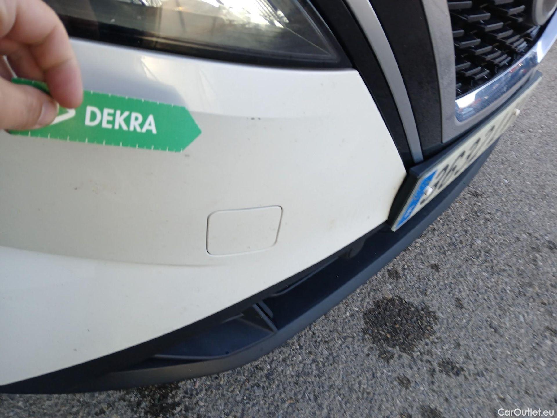  Nissan  Qashqai NISSAN  / 2021 / 5P / todoterreno DIG-T 116kW (158CV) mHEV Xtronic Acenta (AC2) #4