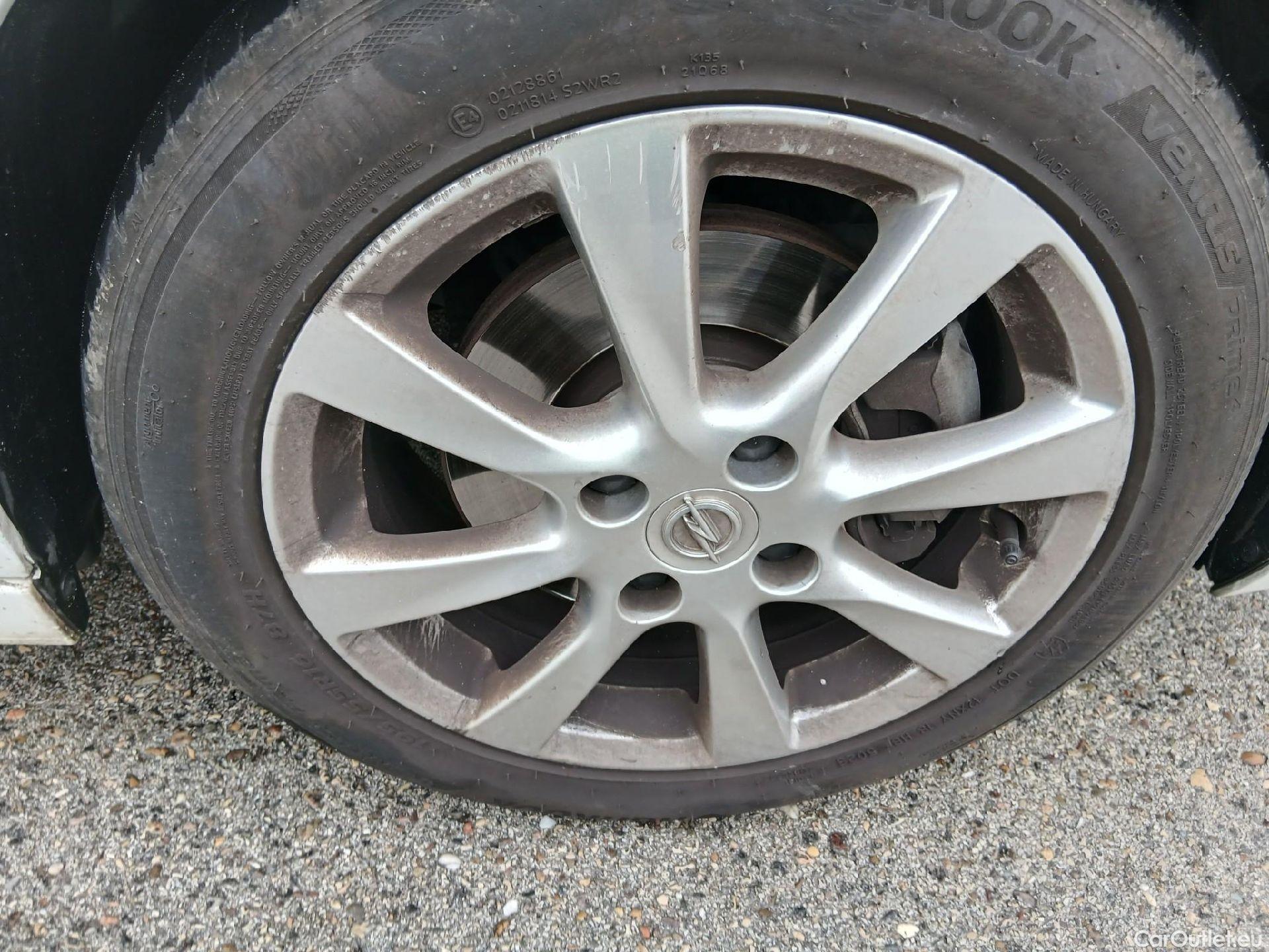  Opel  Corsa OPEL  / 2019 / 5P / berlina con portón 1.2T XHL 74kW (100CV) Edition #26