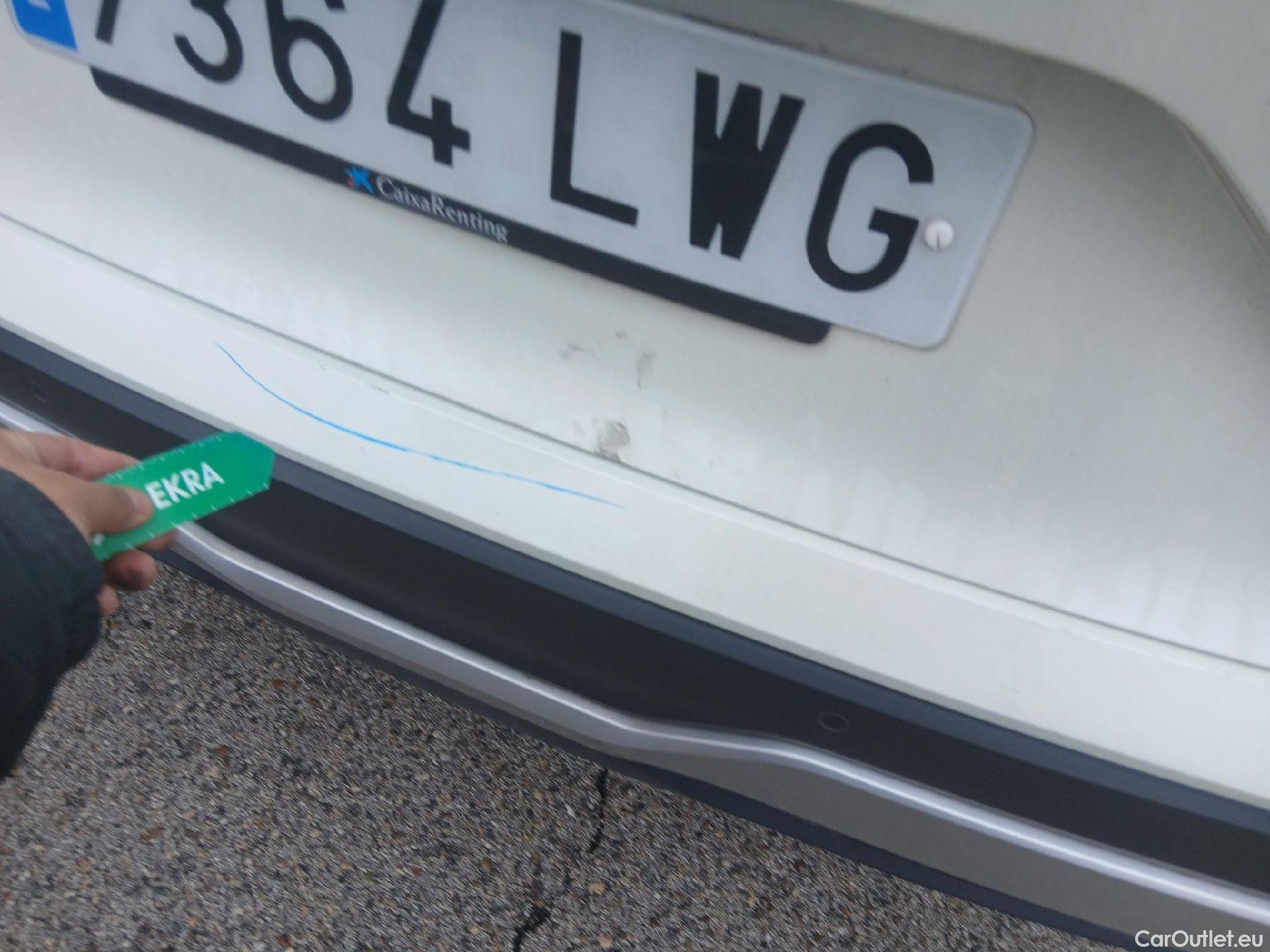  Nissan  Qashqai NISSAN  / 2021 / 5P / todoterreno DIG-T 103kW mHEV 4x2 N-GO(SP) #10