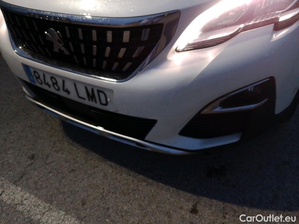  Peugeot  3008 PEUGEOT  Hybrid / 2016 / 5P / todoterreno 225 e-EAT8 Allure #19