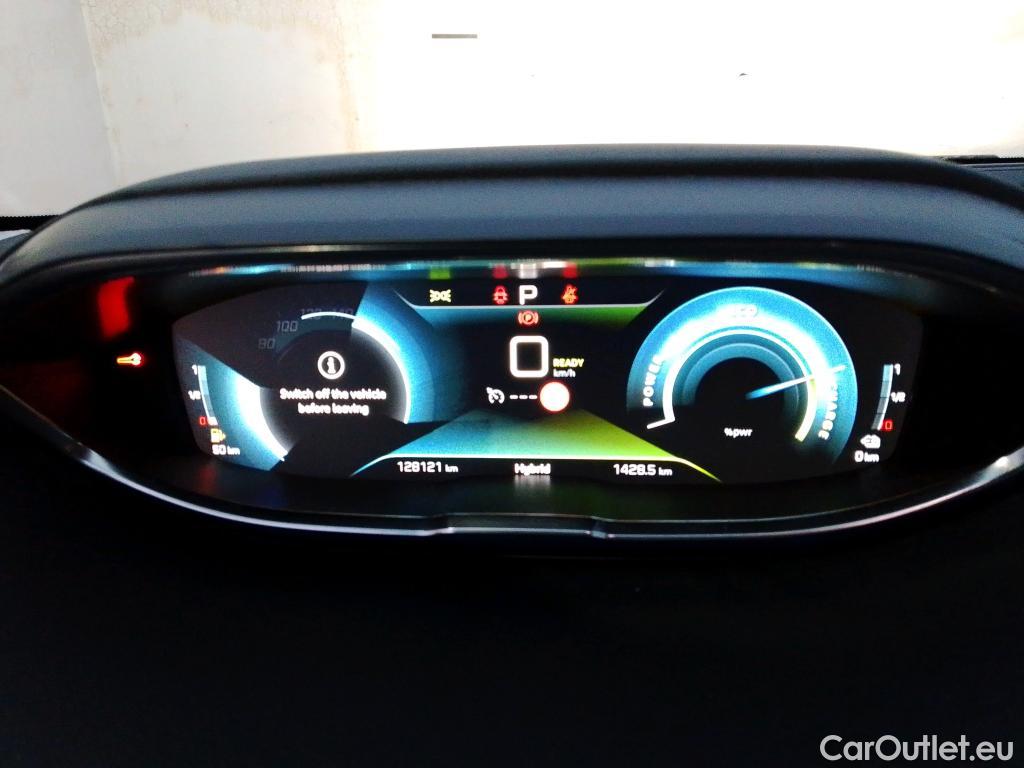  Peugeot  3008 PEUGEOT  Hybrid / 2016 / 5P / todoterreno 225 e-EAT8 Allure #29