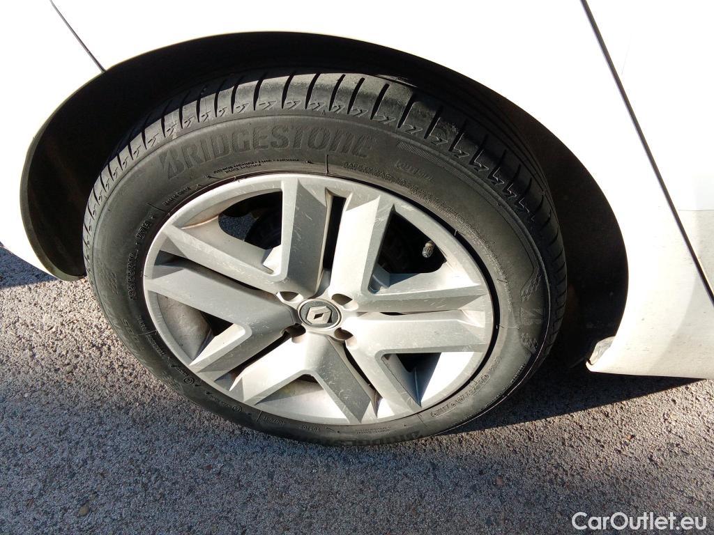  Renault  Clio RENAULT  / 2019 / 5P / berlina con portón Intens TCe 74 kW (100CV) GLP #22