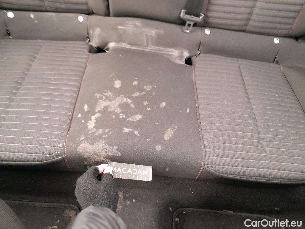  Peugeot  208 PEUGEOT  / 2019 / 5P / berlina con portón BlueHDi 73kW (100CV) Active (CM) #12