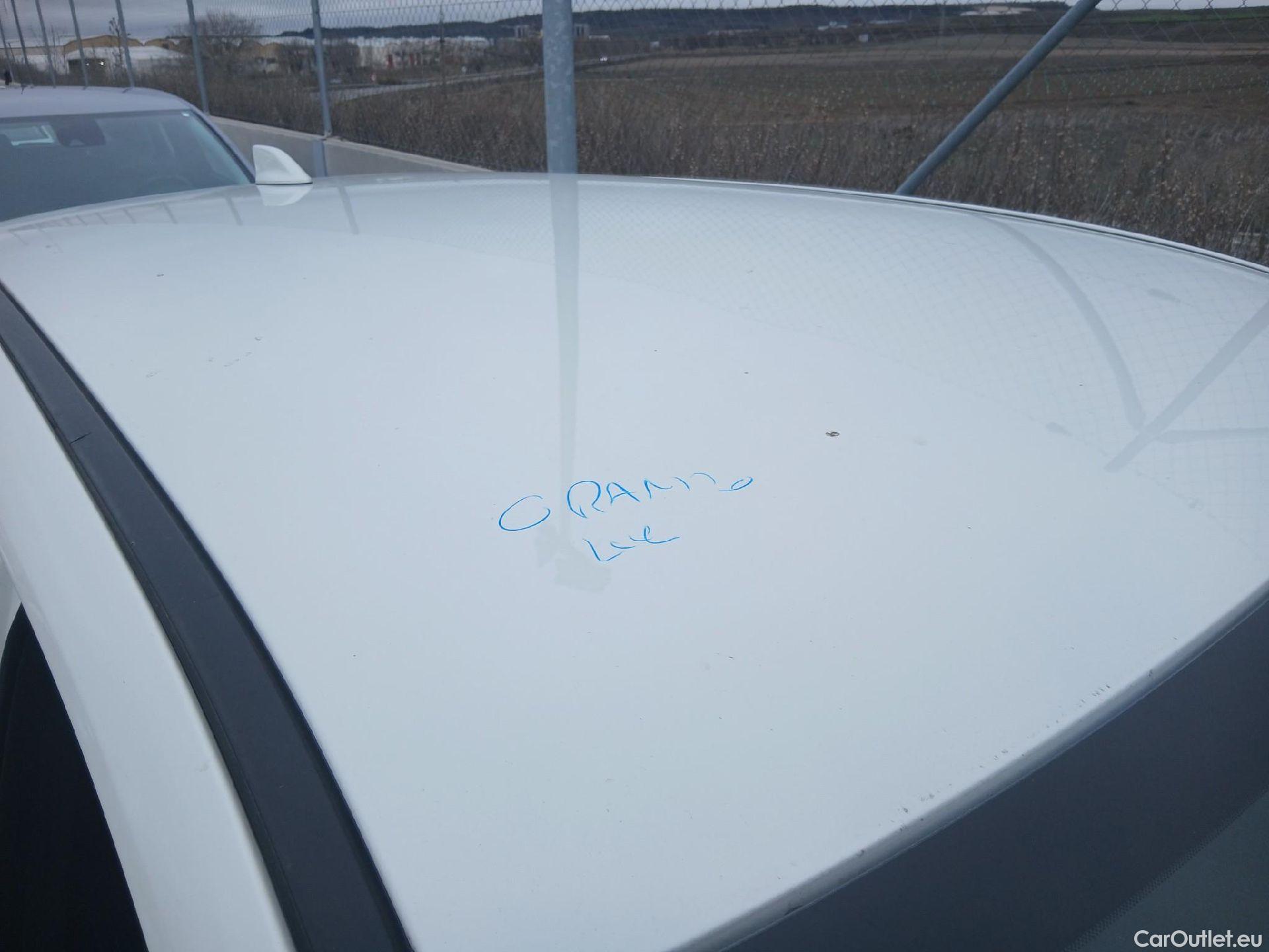  Nissan  Qashqai NISSAN  / 2021 / 5P / todoterreno DIG-T 103kW mHEV 4x2 N-GO(SP) #17