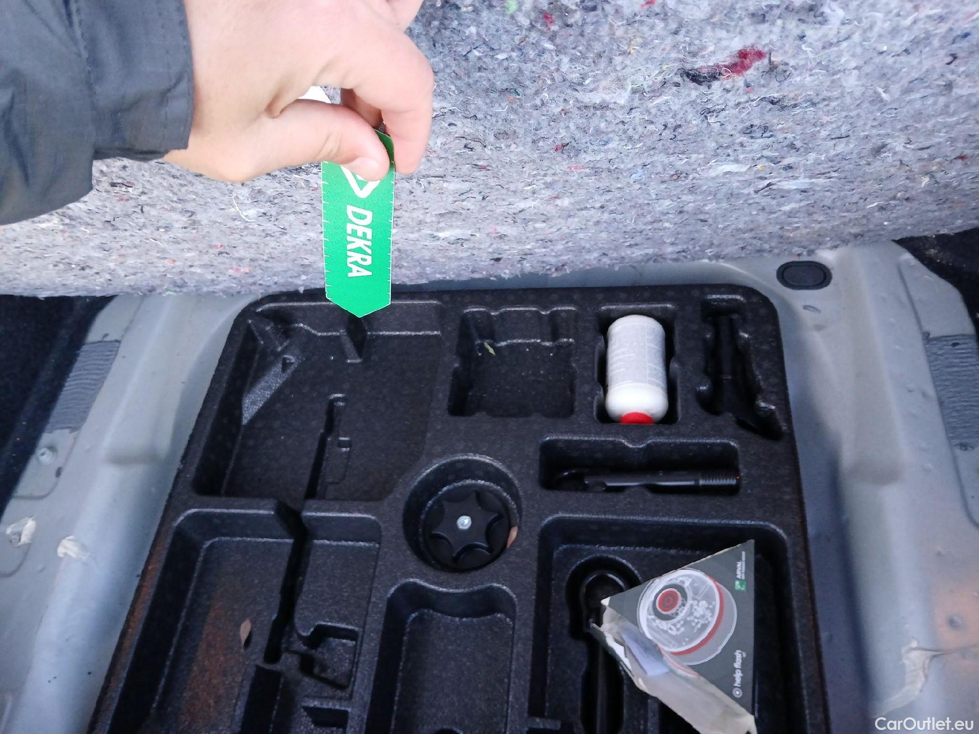  Nissan  Qashqai NISSAN  / 2021 / 5P / todoterreno DIG-T 116kW (158CV) mHEV Xtronic Acenta (AC2) #1