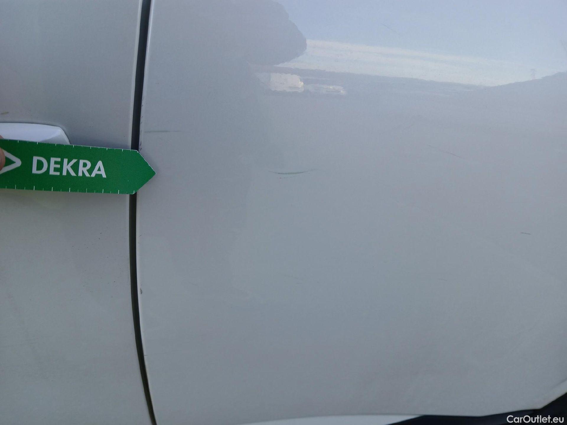  Nissan  Qashqai NISSAN  / 2021 / 5P / todoterreno DIG-T 116kW (158CV) mHEV Xtronic Acenta (AC2) #12