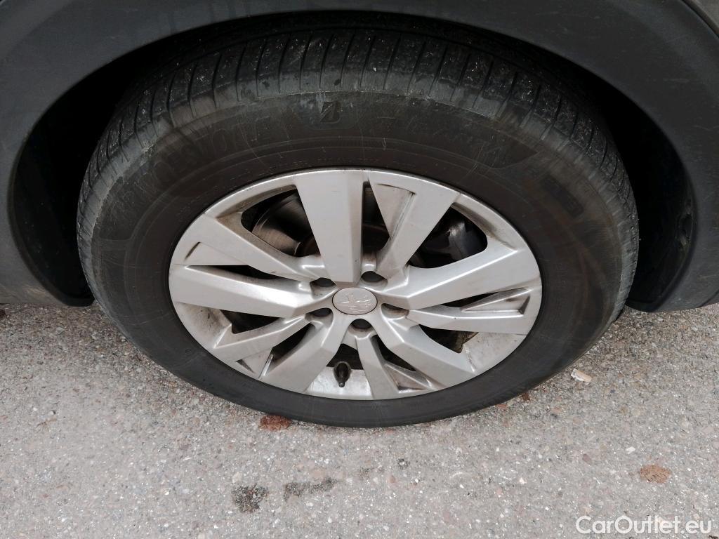  Peugeot  3008 PEUGEOT  / 2020 / 5P / todoterreno 1.5 BlueHDi 96kW (130CV) S&S Active Pack (AC3) #14