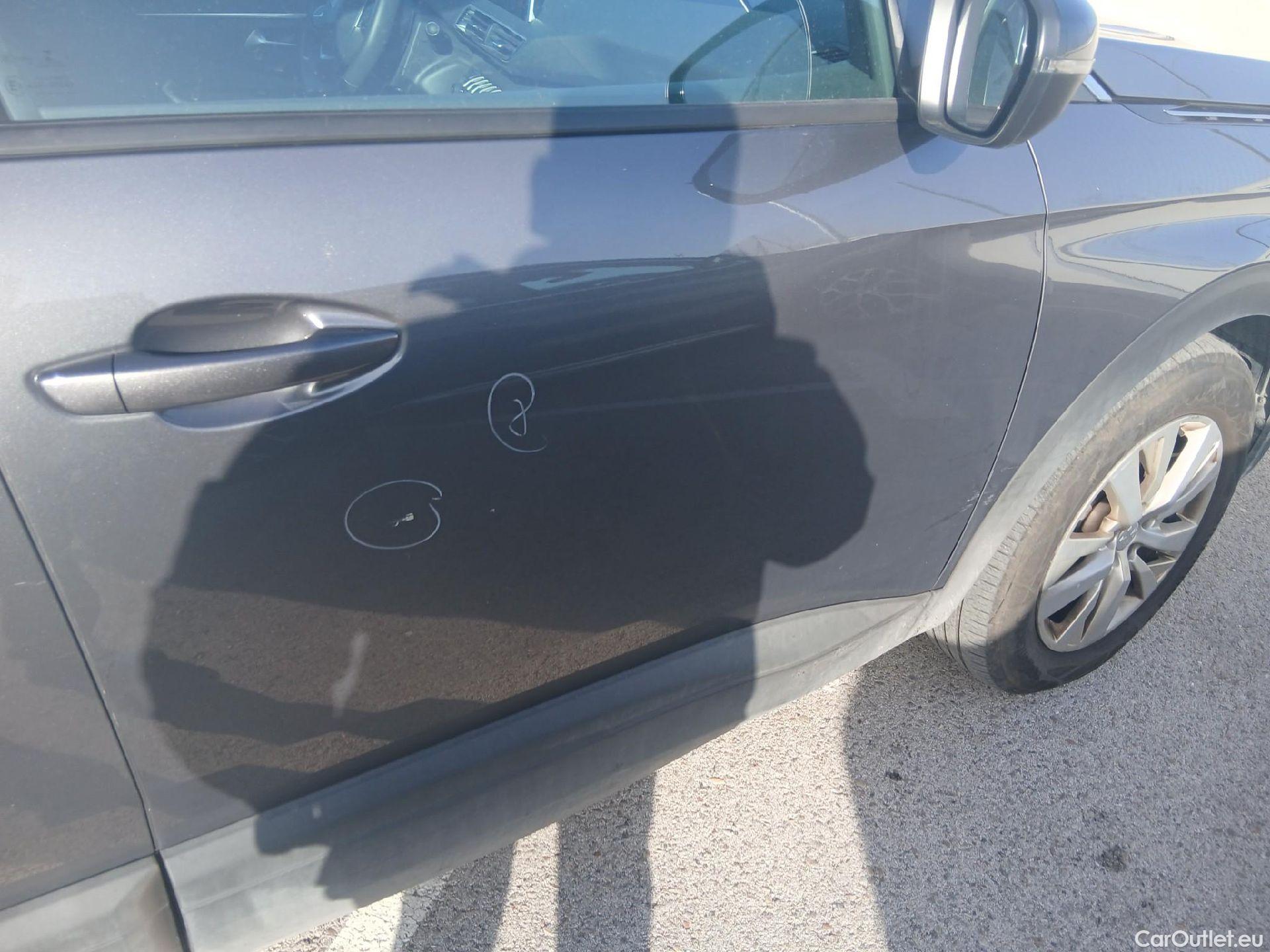  Peugeot  3008 PEUGEOT  / 2020 / 5P / todoterreno 1.5 BlueHDi 96kW (130CV) S&S Active Pack #34