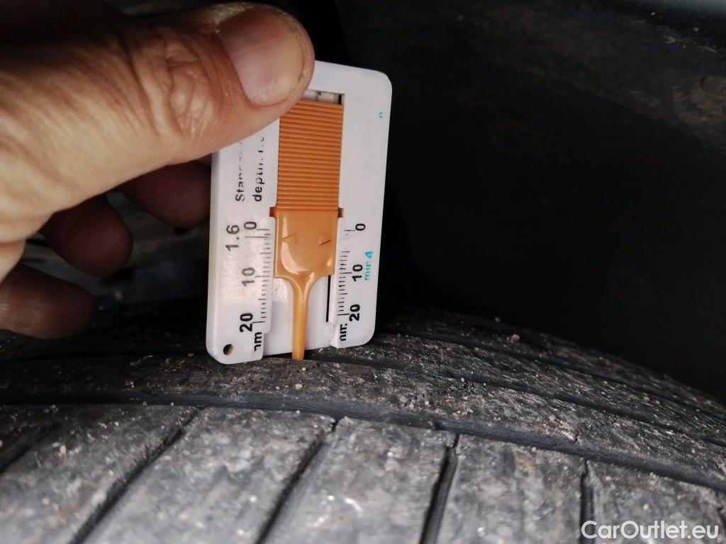  Peugeot  3008 PEUGEOT  / 2020 / 5P / todoterreno 1.5 BlueHDi 96kW (130CV) S&S Active Pack (AC3) #15