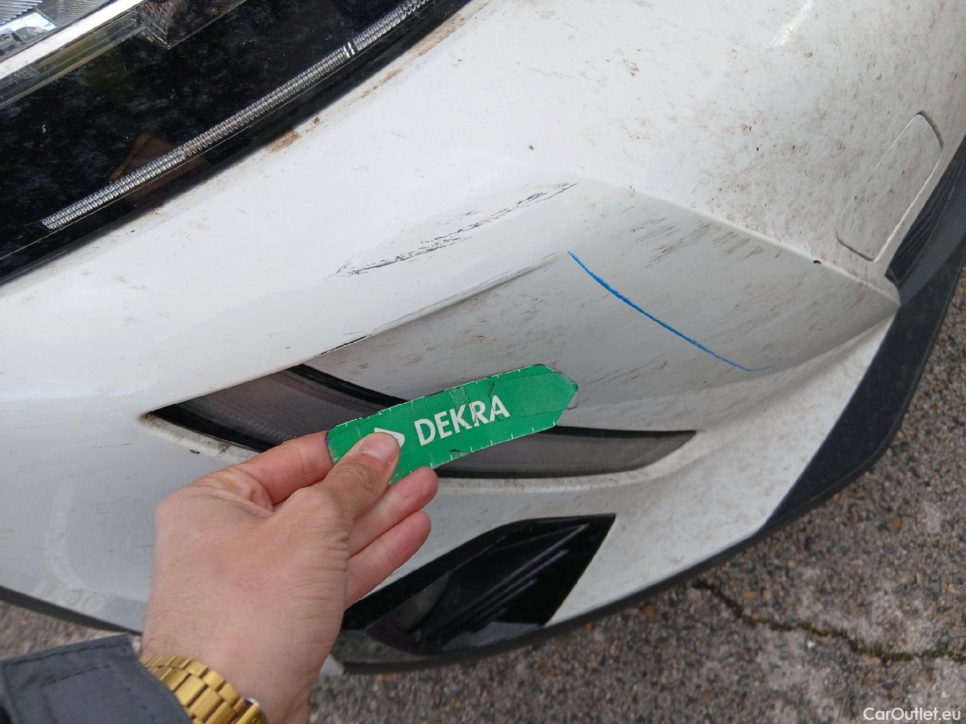  Peugeot  2008 PEUGEOT  / 2019 / 5P / todoterreno Active BlueHDI 81kW (110CV) #4