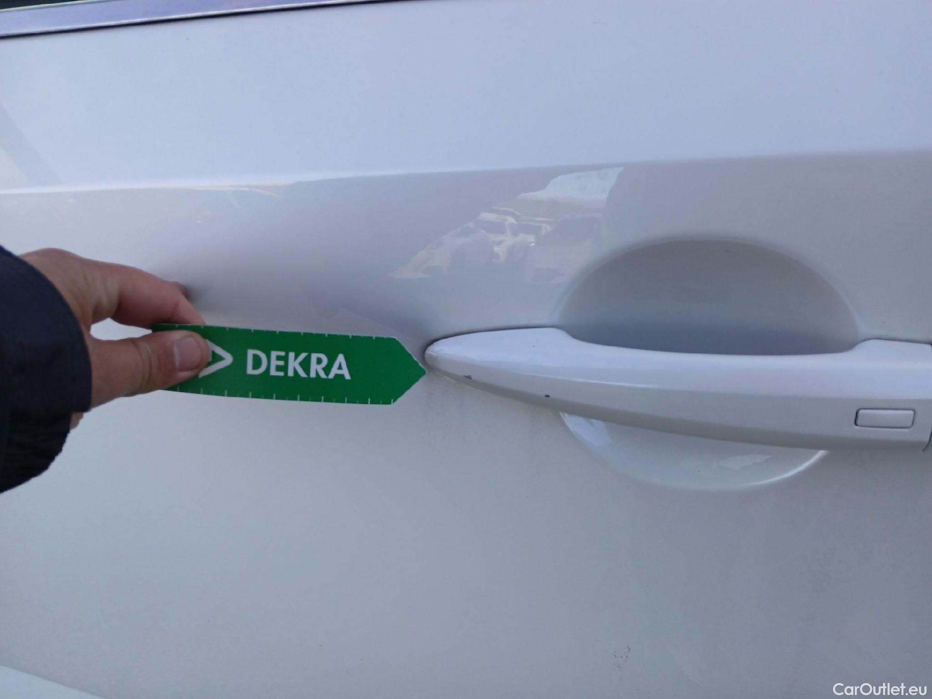  Nissan  Qashqai NISSAN  / 2021 / 5P / todoterreno DIG-T 116kW (158CV) mHEV Xtronic Acenta (AC2) #9