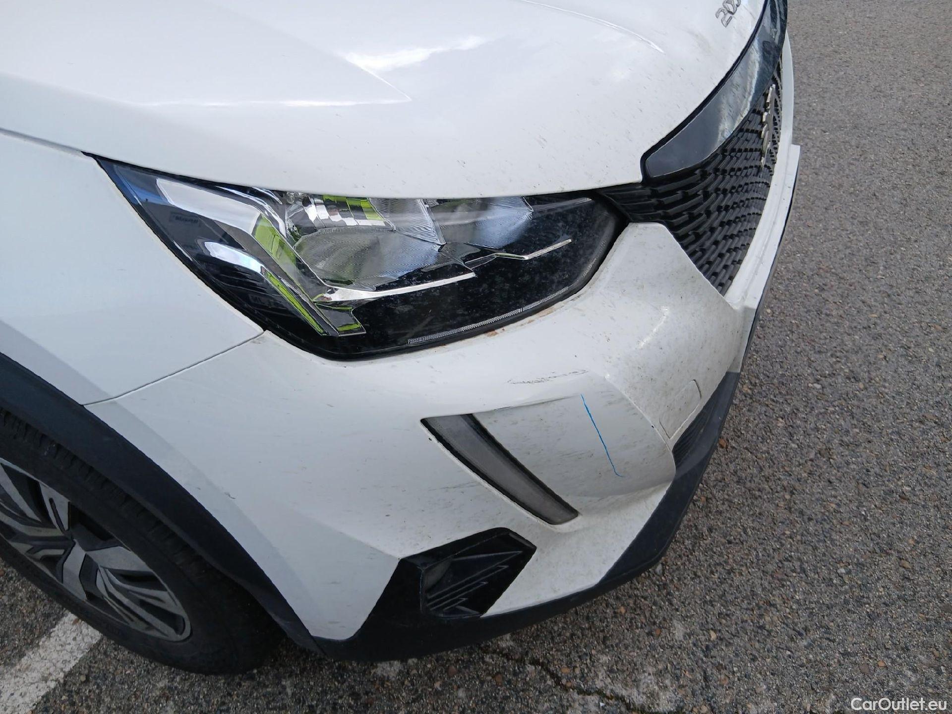  Peugeot  2008 PEUGEOT  / 2019 / 5P / todoterreno Active BlueHDI 81kW (110CV) #3