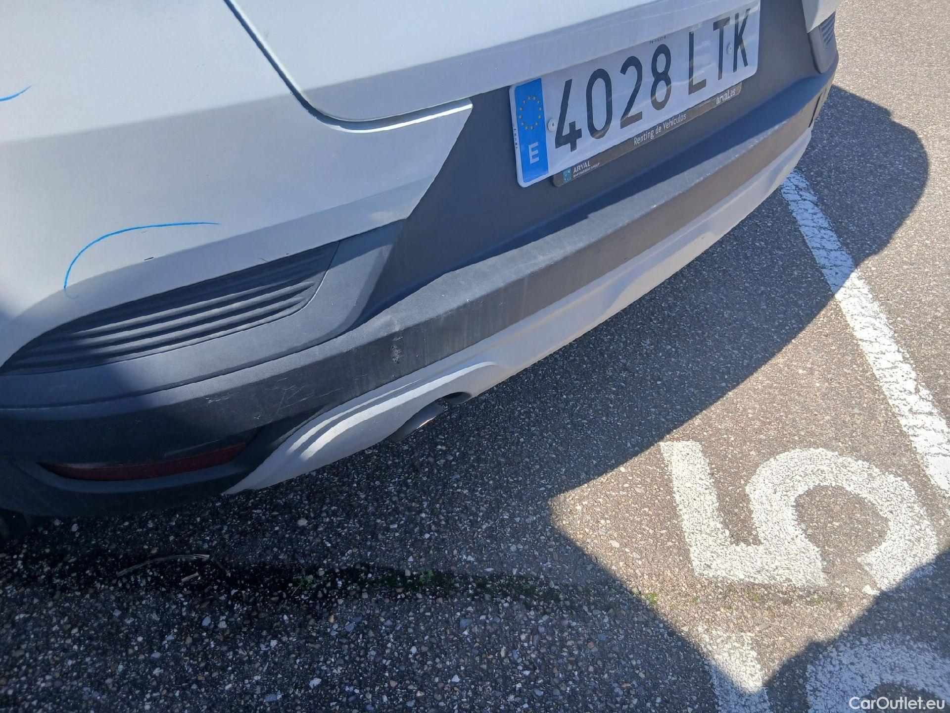  Renault  Captur RENAULT  / 2019 / 5P / todoterreno Intens TCe 90 (AC) #21