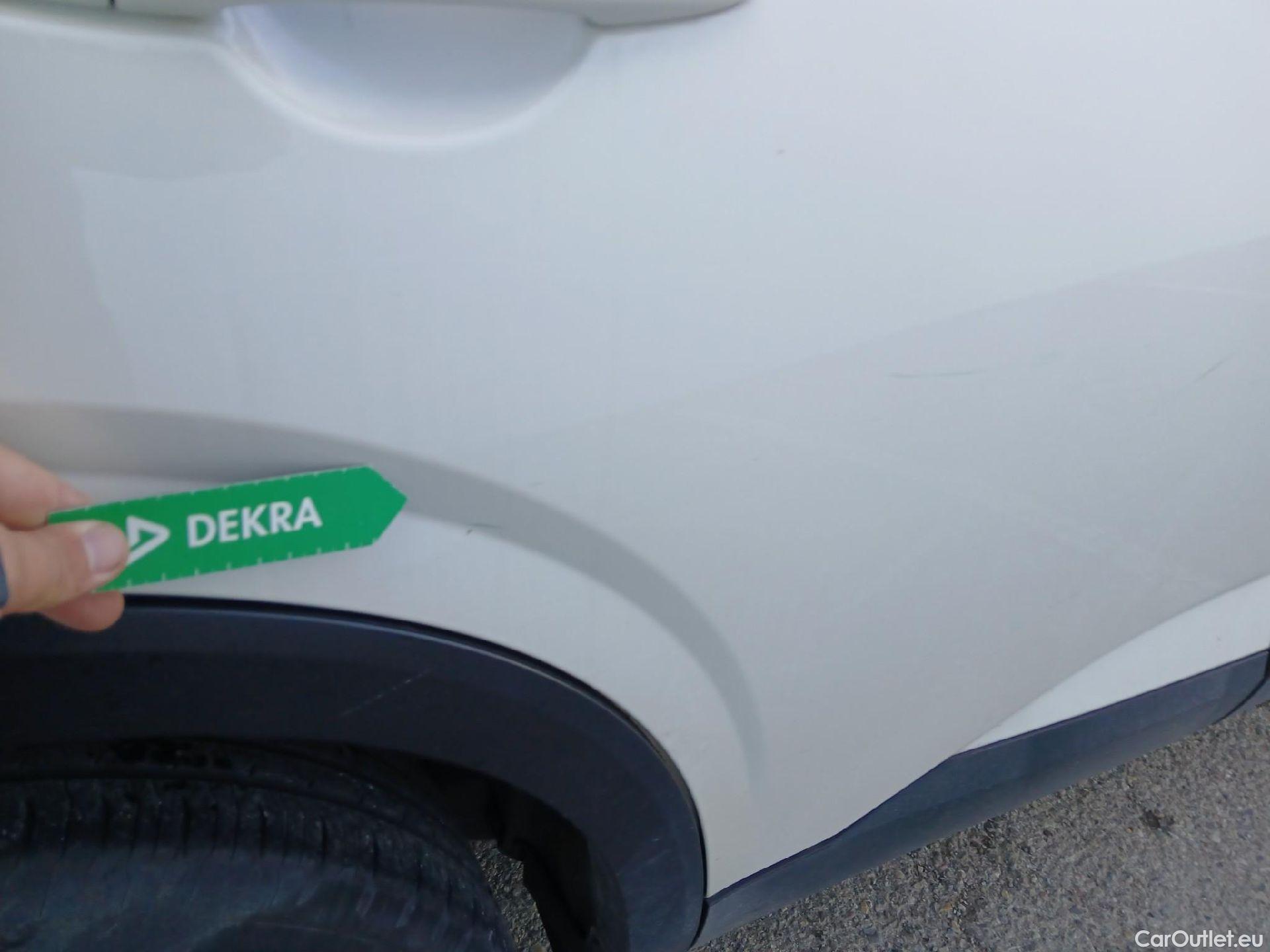  Nissan  Qashqai NISSAN  / 2021 / 5P / todoterreno DIG-T 116kW (158CV) mHEV Xtronic Acenta (AC2) #18