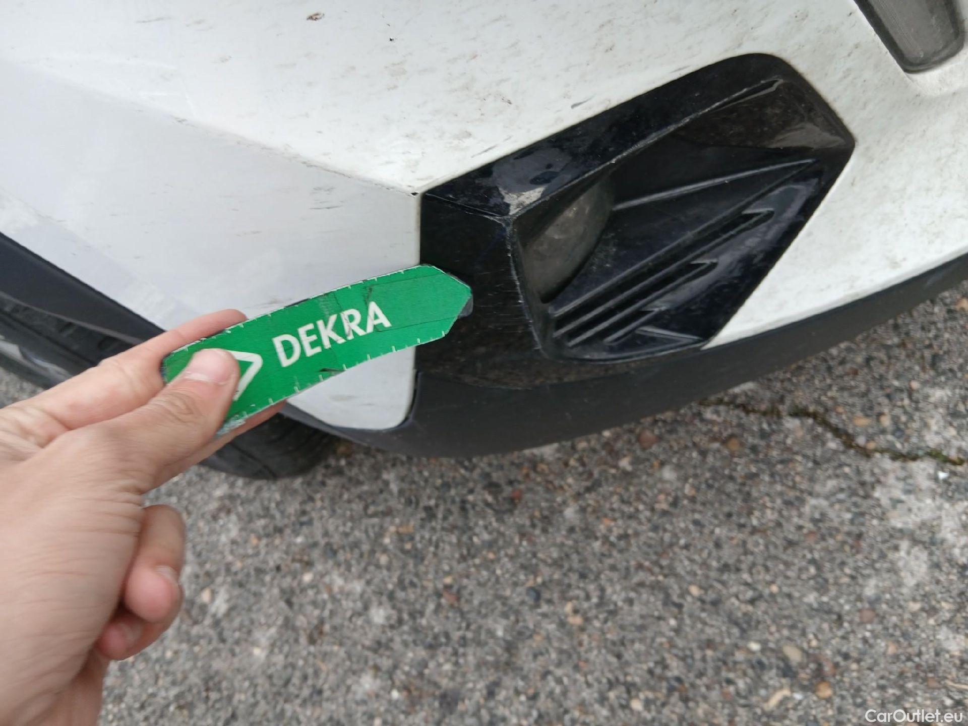  Peugeot  2008 PEUGEOT  / 2019 / 5P / todoterreno Active BlueHDI 81kW (110CV) #5