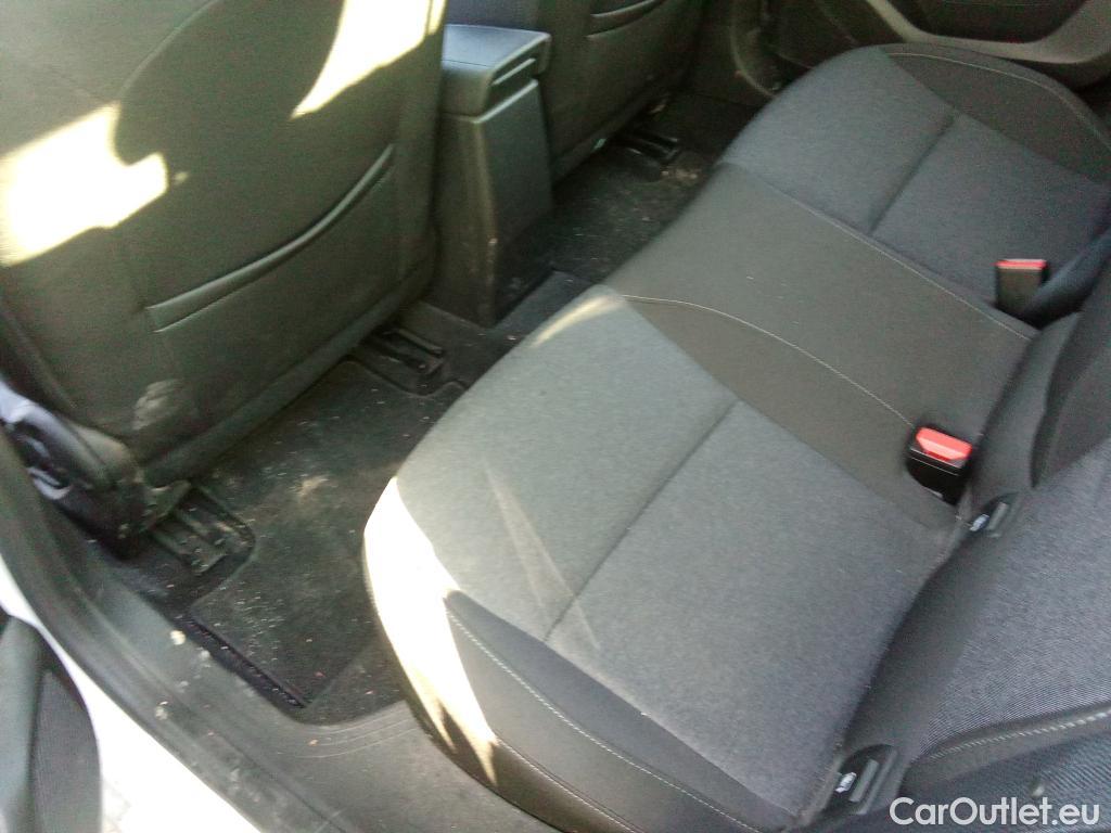  Renault  Clio RENAULT  / 2019 / 5P / berlina con portón Intens TCe 74 kW (100CV) GLP #7