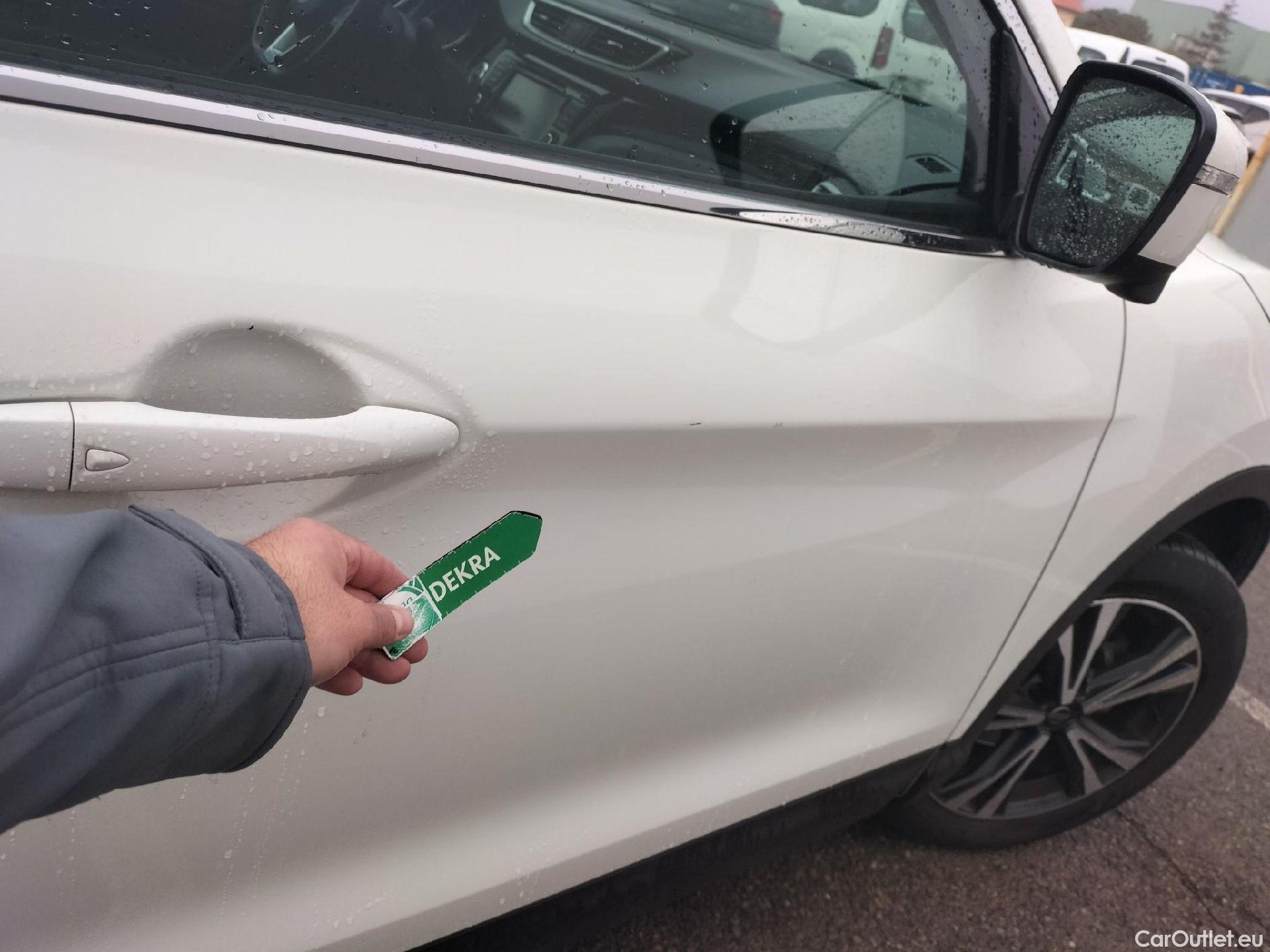  Nissan  Qashqai NISSAN  / 2017 / 5P / todoterreno DIG-T 103 kW (140 CV) E6D N-CONNECTA #40