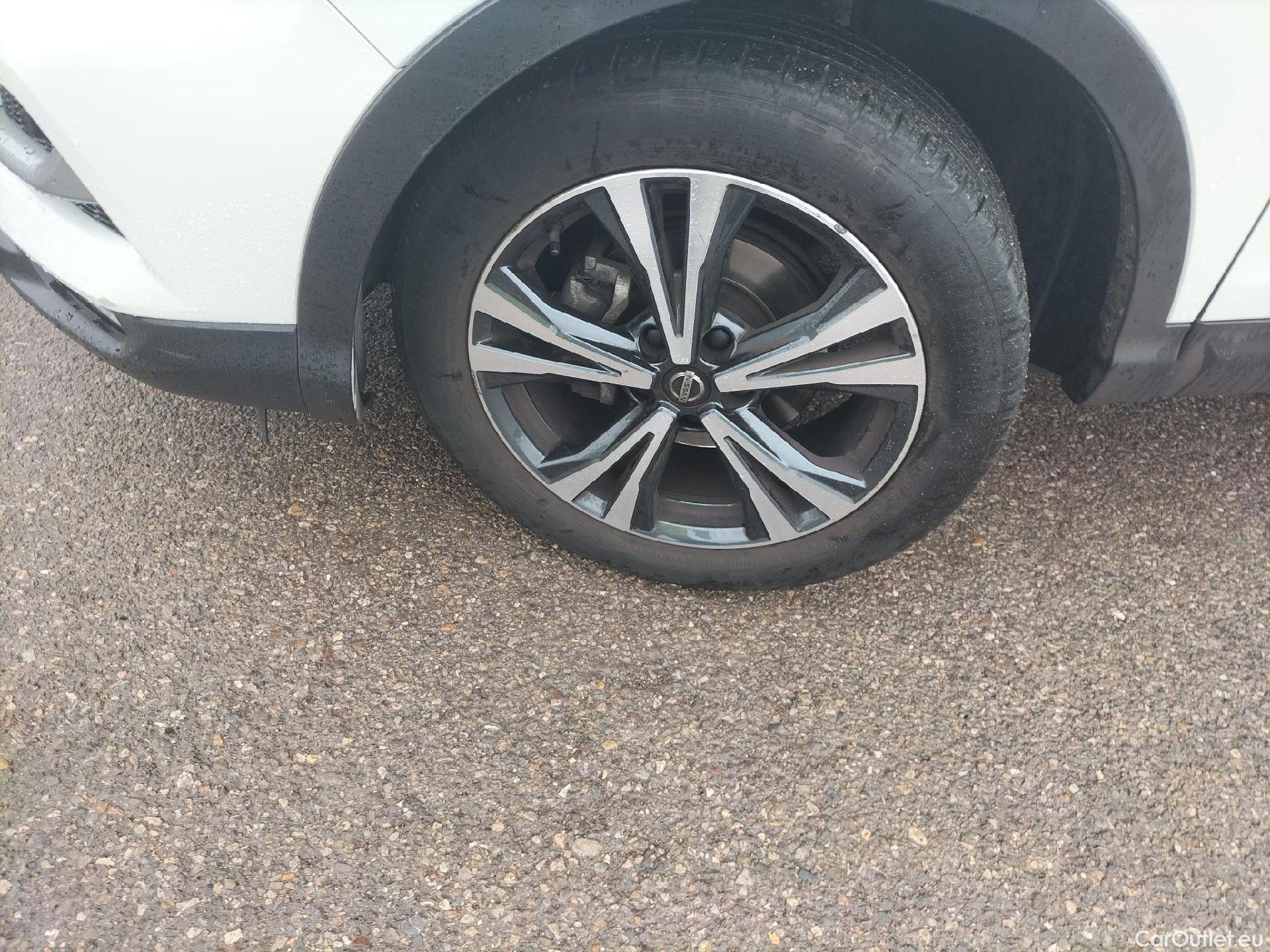  Nissan  Qashqai NISSAN  / 2017 / 5P / todoterreno DIG-T 103 kW (140 CV) E6D N-CONNECTA #5