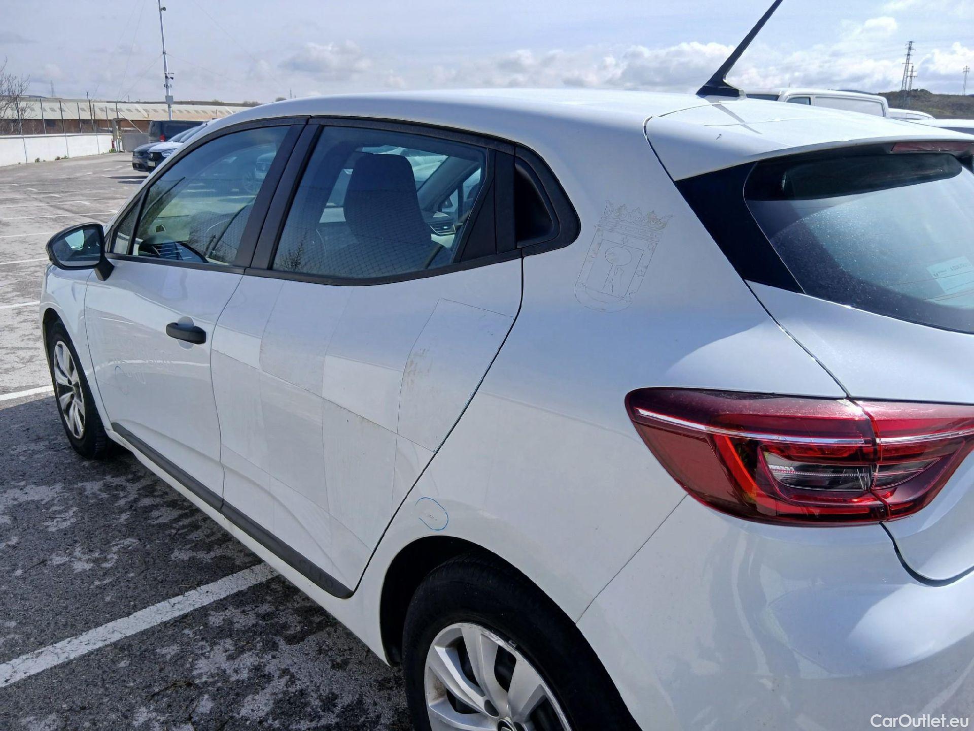  Renault  Clio RENAULT  / 2019 / 5P / berlina con portón Business TCe 74 kW (100CV) GLP #25