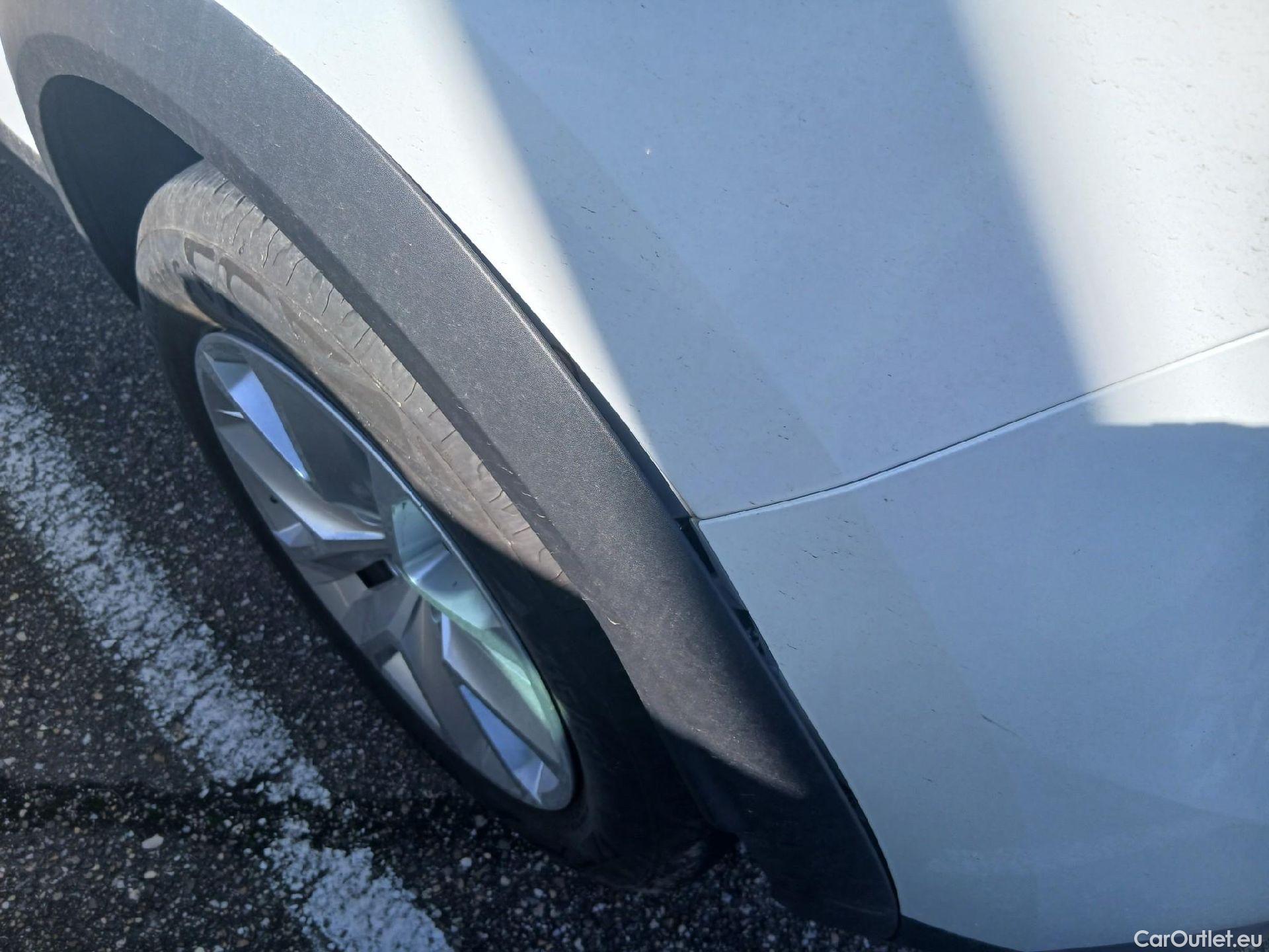  Renault  Captur RENAULT  / 2019 / 5P / todoterreno Intens TCe 90 (AC) #18