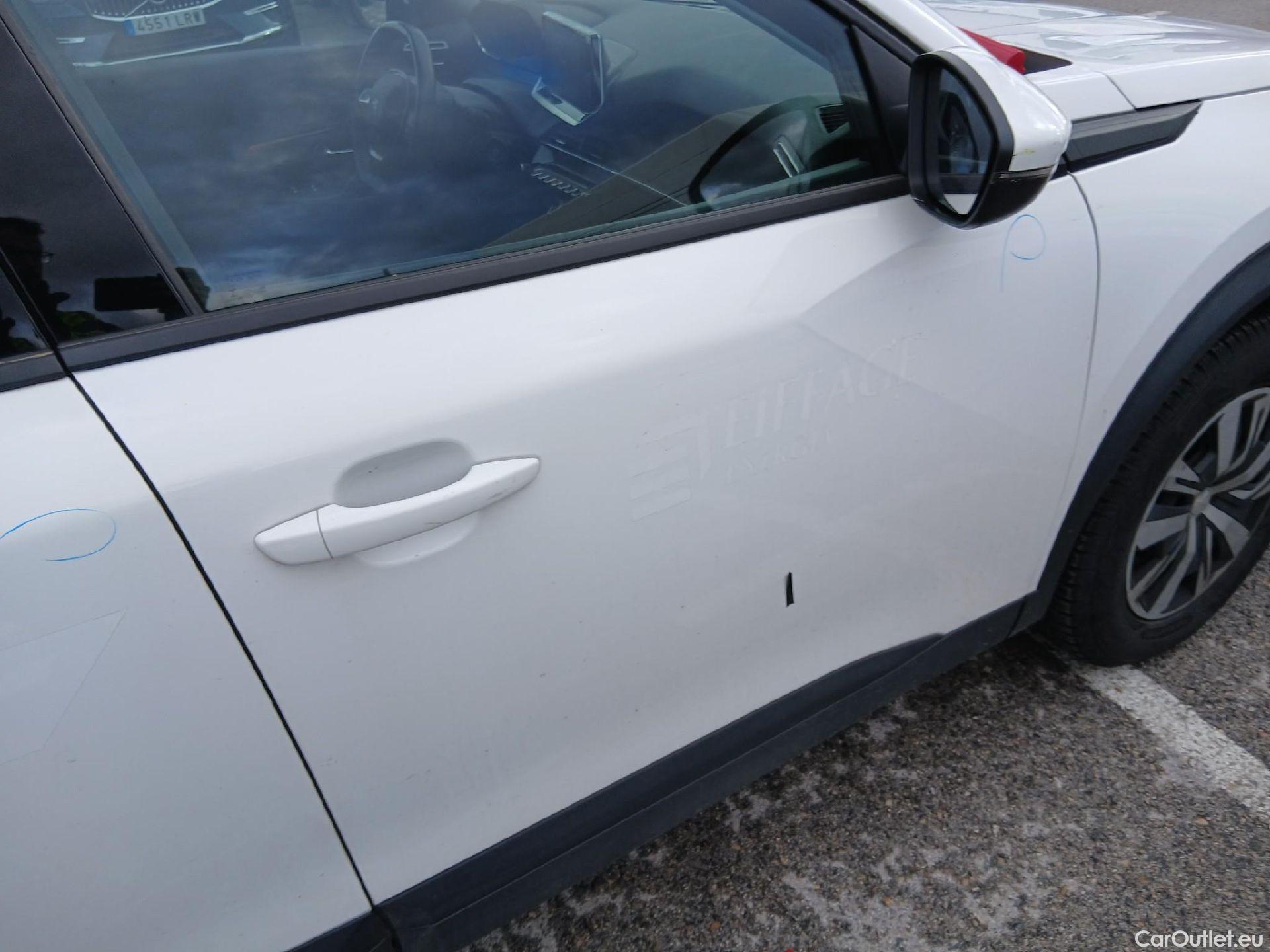  Peugeot  2008 PEUGEOT  / 2019 / 5P / todoterreno Active BlueHDI 81kW (110CV) #42