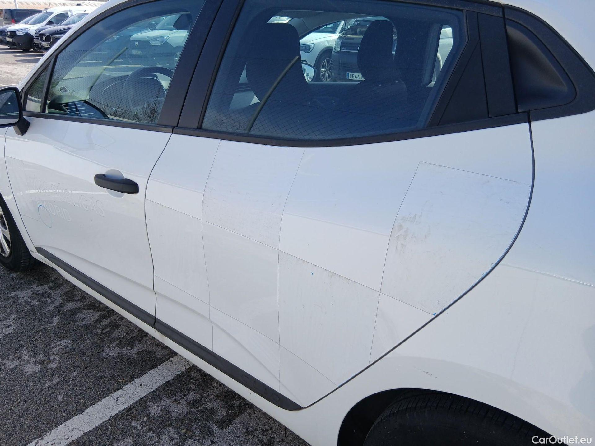  Renault  Clio RENAULT  / 2019 / 5P / berlina con portón Business TCe 74 kW (100CV) GLP #22