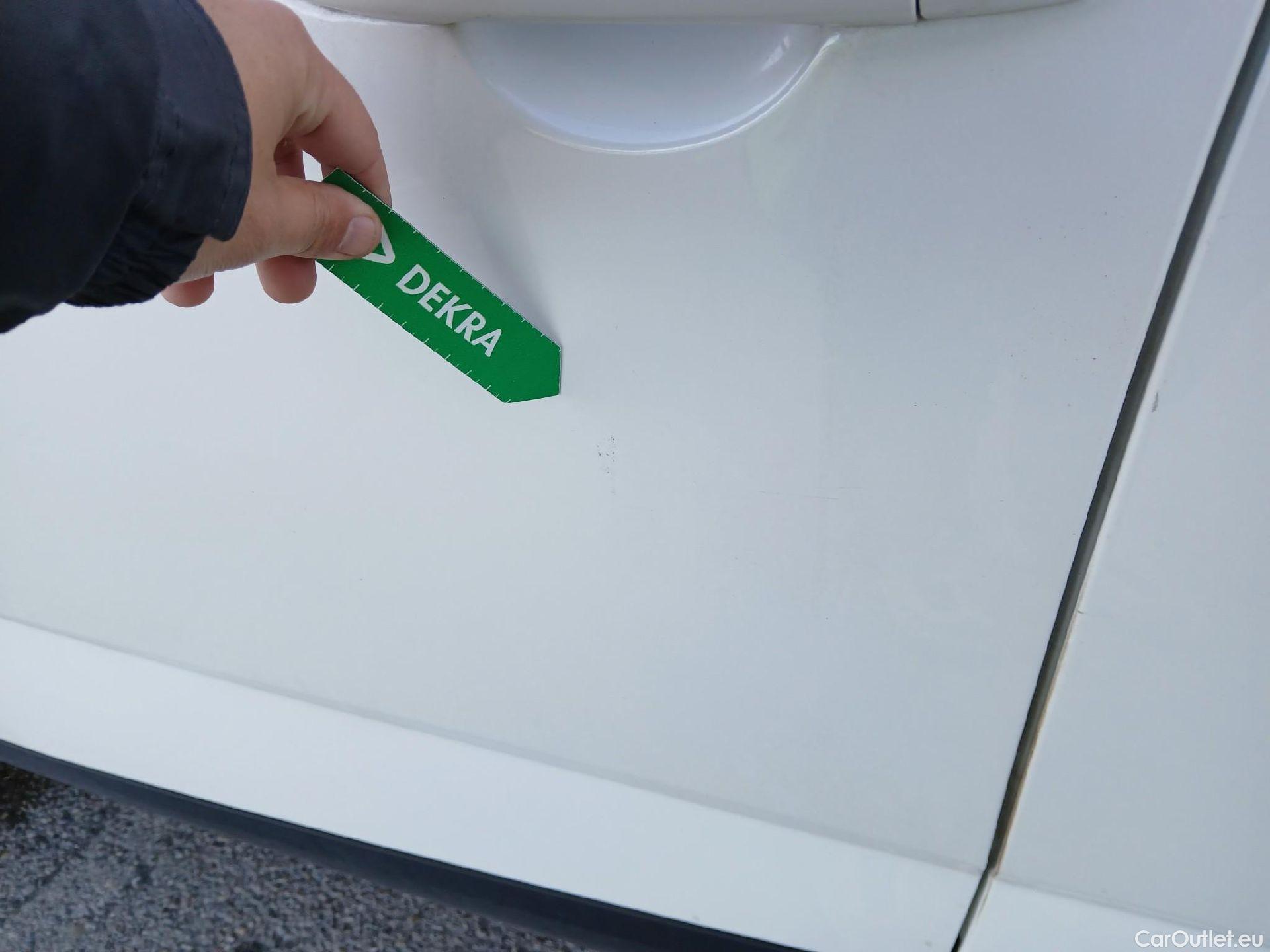  Nissan  Qashqai NISSAN  / 2021 / 5P / todoterreno DIG-T 116kW (158CV) mHEV Xtronic Acenta (AC2) #10