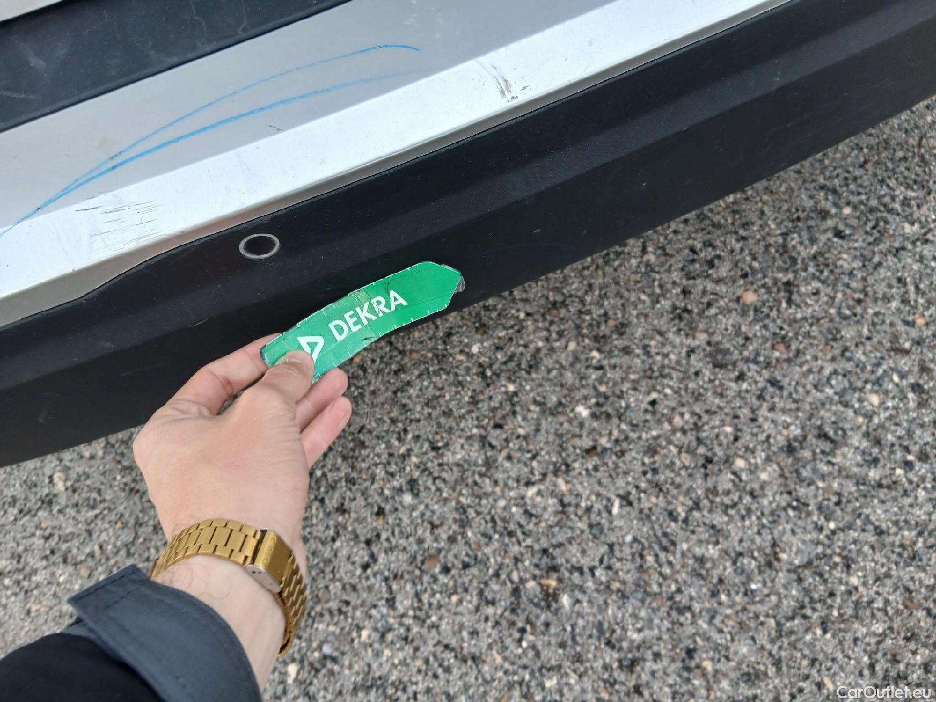  Peugeot  2008 PEUGEOT  / 2019 / 5P / todoterreno Active BlueHDI 81kW (110CV) #23