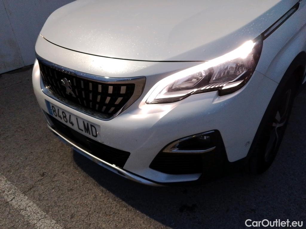  Peugeot  3008 PEUGEOT  Hybrid / 2016 / 5P / todoterreno 225 e-EAT8 Allure #25