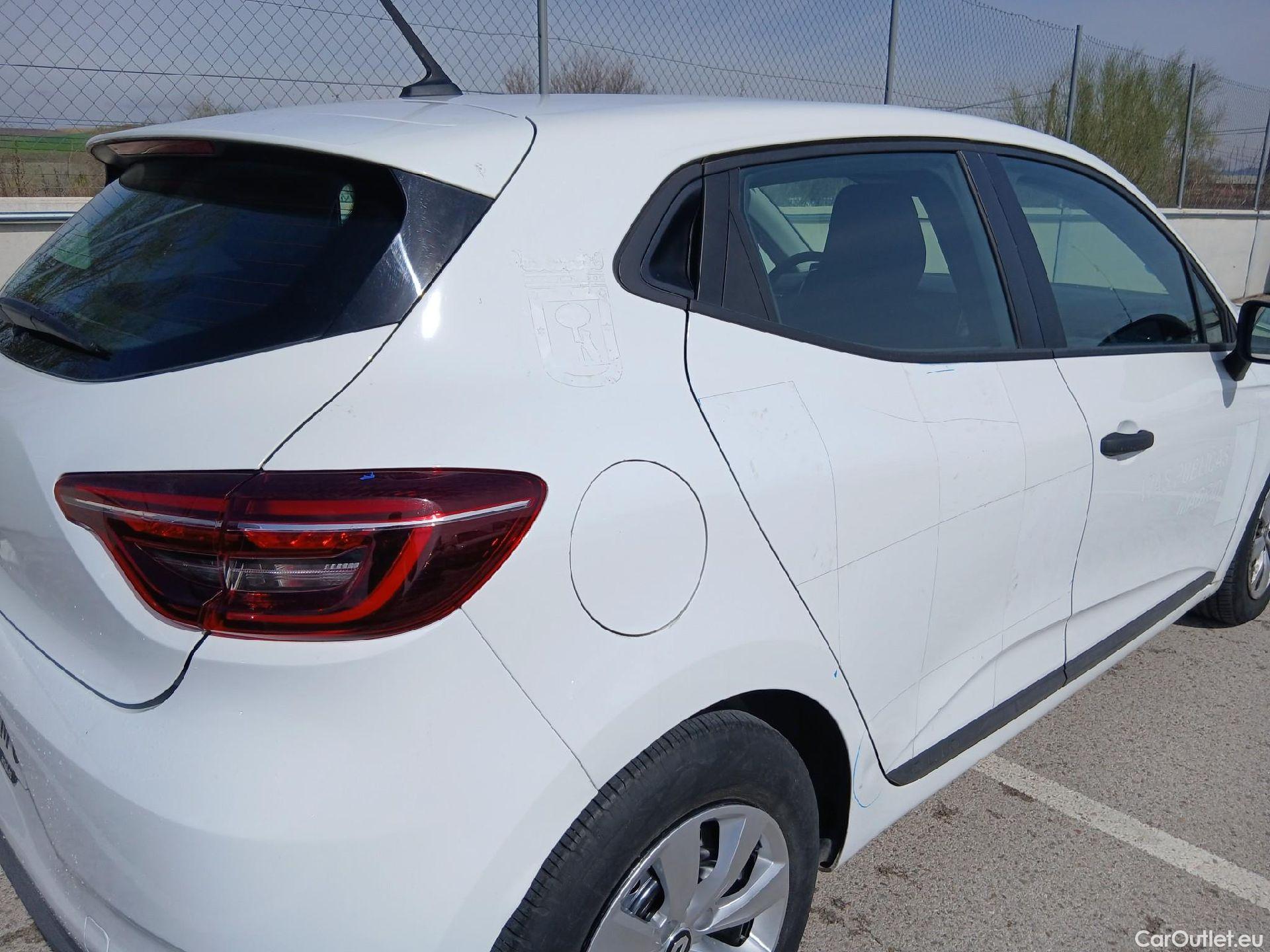  Renault  Clio RENAULT  / 2019 / 5P / berlina con portón Business TCe 74 kW (100CV) GLP #30