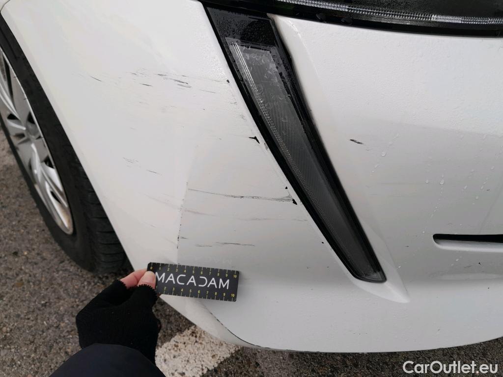  Peugeot  208 PEUGEOT  / 2019 / 5P / berlina con portón BlueHDi 73kW (100CV) Active (CM) #21