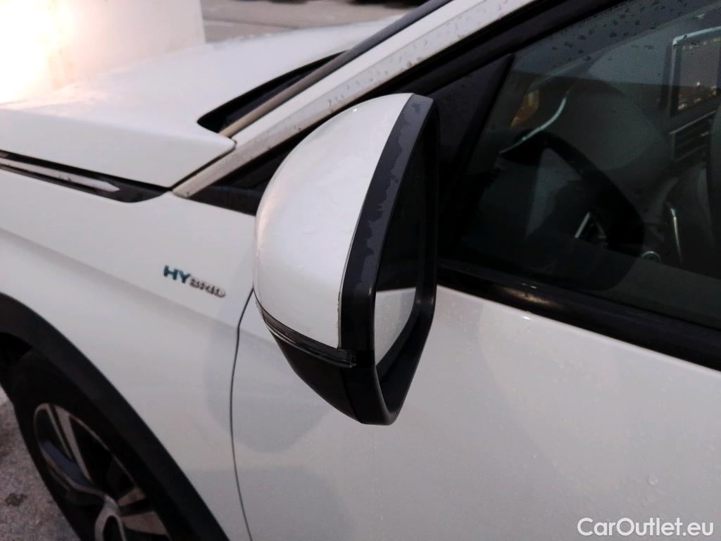 Peugeot  3008 PEUGEOT  Hybrid / 2016 / 5P / todoterreno 225 e-EAT8 Allure #15