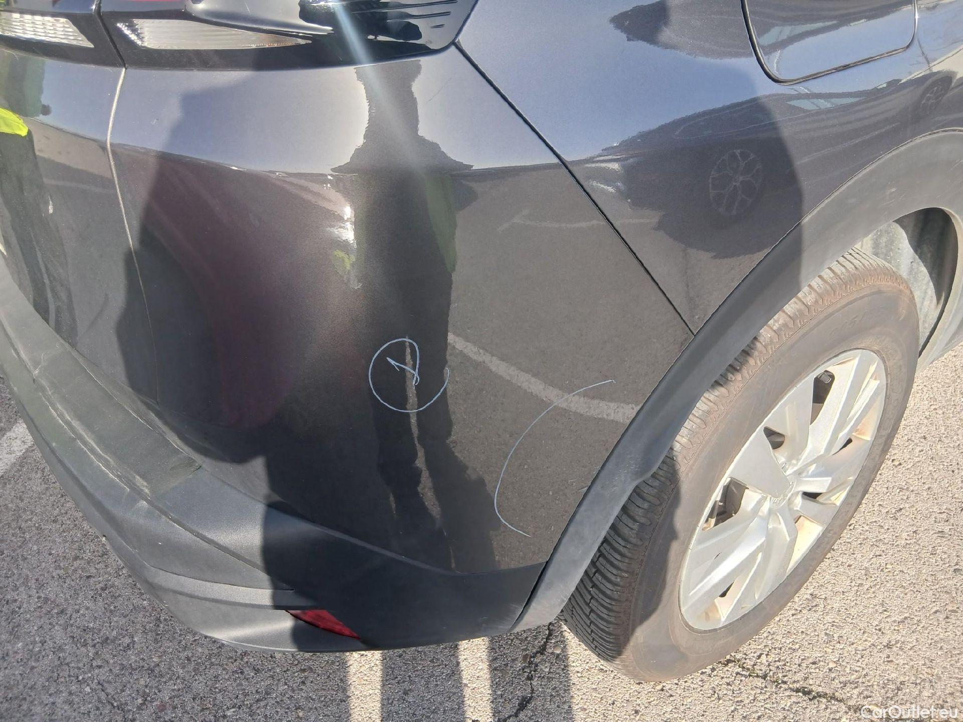  Peugeot  3008 PEUGEOT  / 2020 / 5P / todoterreno 1.5 BlueHDi 96kW (130CV) S&S Active Pack #26