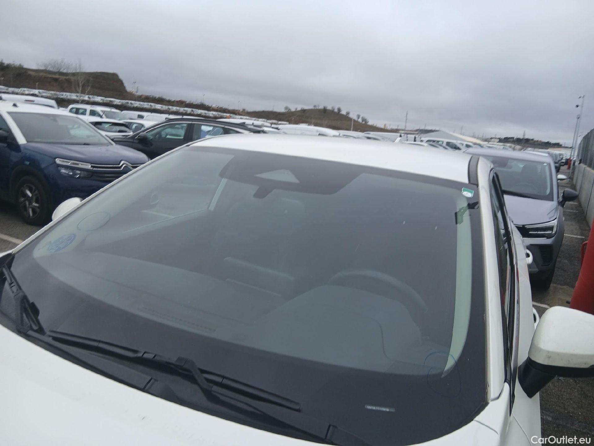  Nissan  Qashqai NISSAN  / 2021 / 5P / todoterreno DIG-T 103kW mHEV 4x2 N-GO(SP) #9