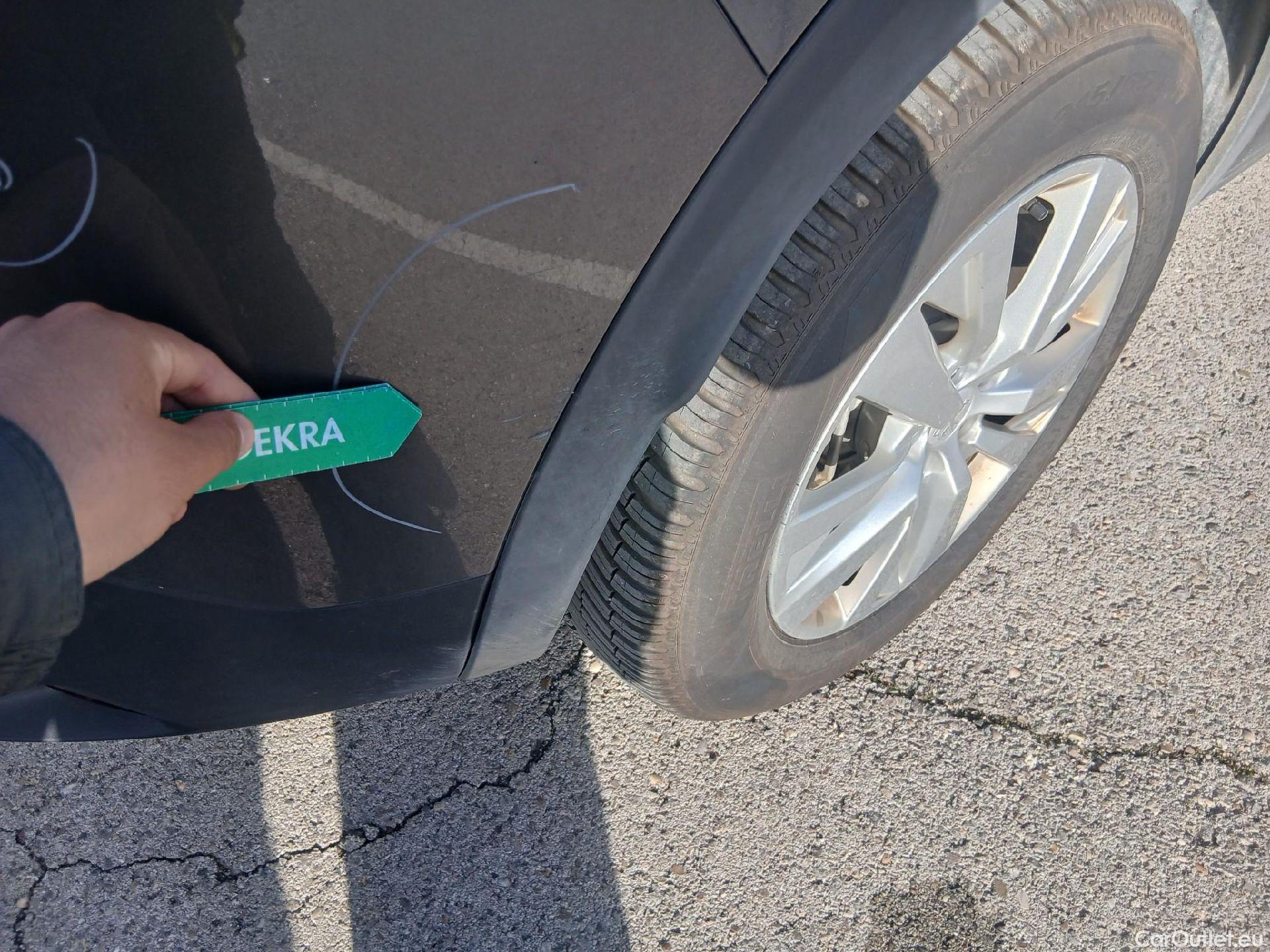  Peugeot  3008 PEUGEOT  / 2020 / 5P / todoterreno 1.5 BlueHDi 96kW (130CV) S&S Active Pack #27