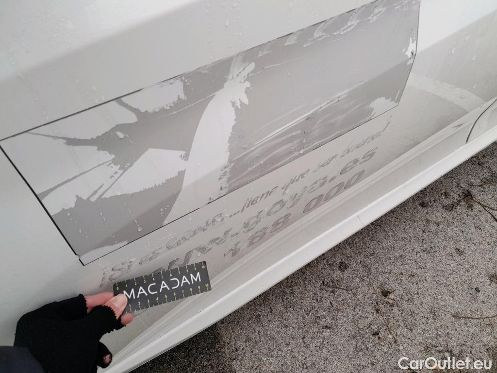  Peugeot  208 PEUGEOT  / 2019 / 5P / berlina con portón BlueHDi 73kW (100CV) Active (CM) #8