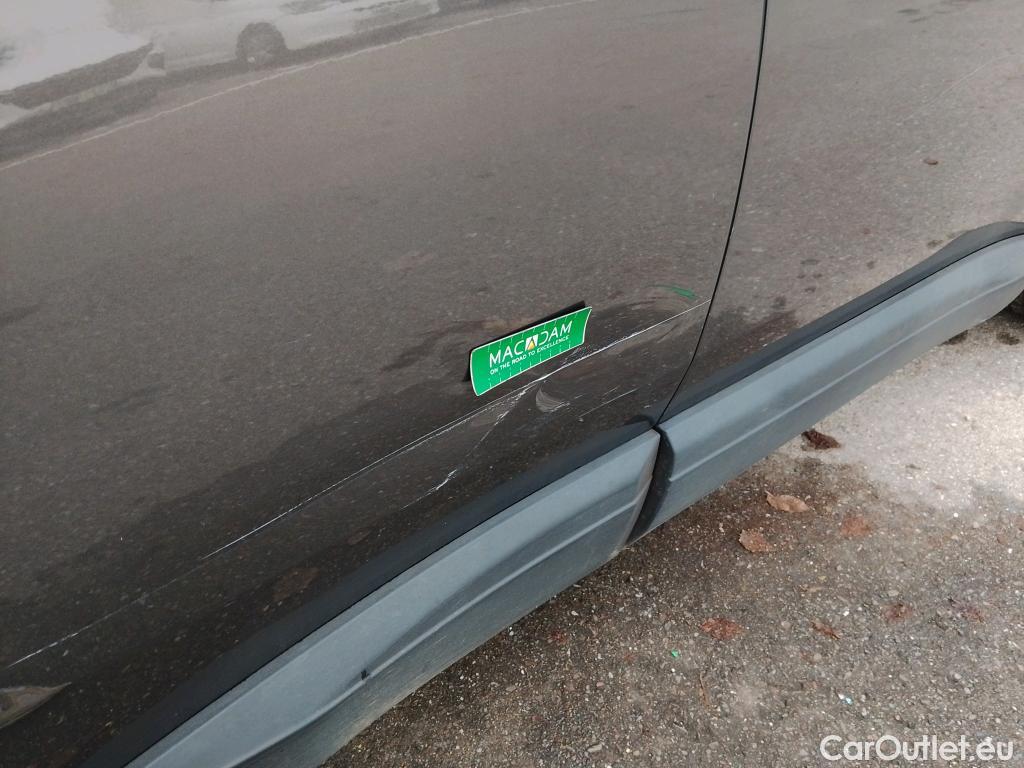  Peugeot  3008 PEUGEOT  / 2020 / 5P / todoterreno 1.5 BlueHDi 96kW (130CV) S&S Active Pack (AC3) #8