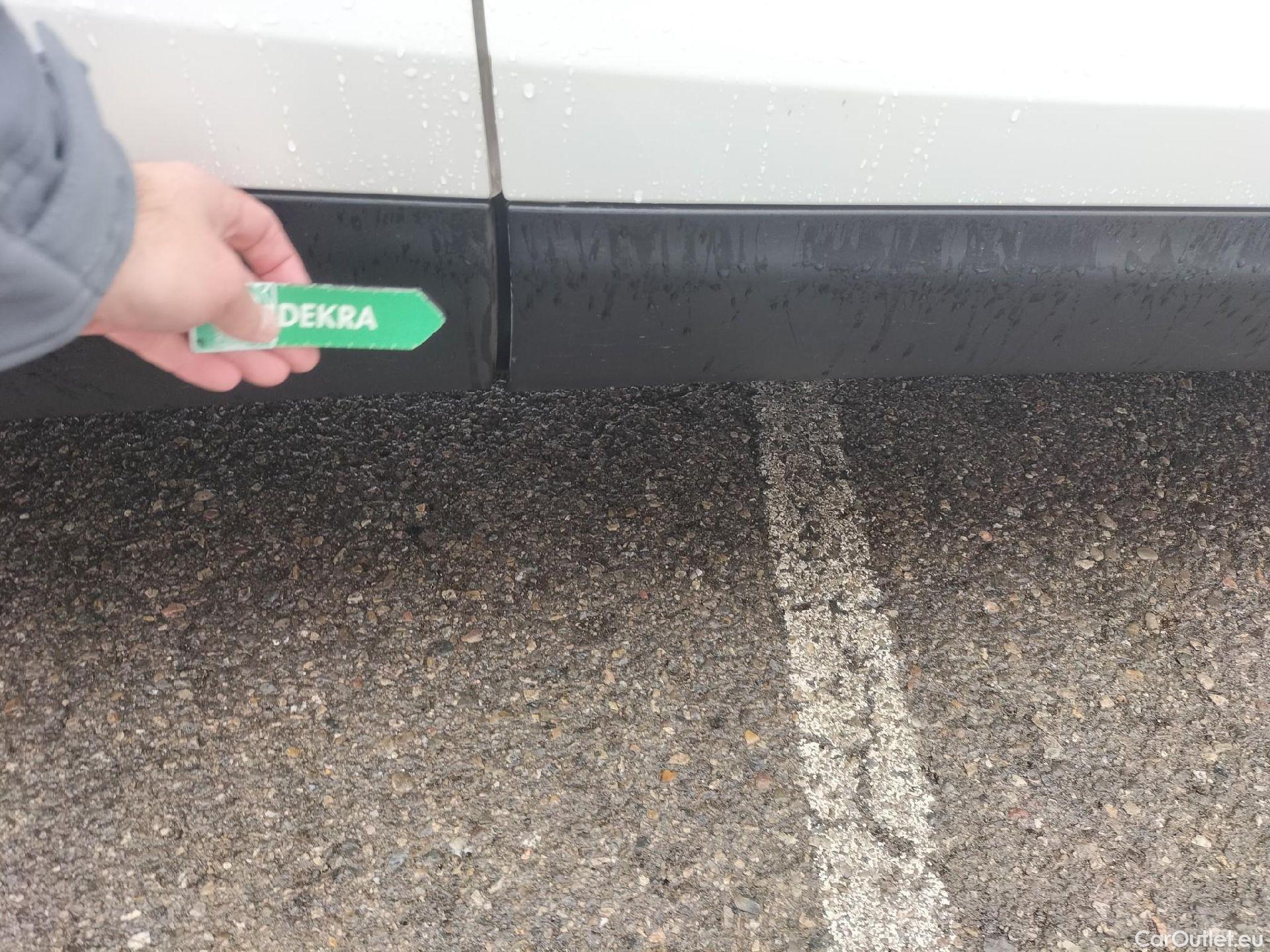  Nissan  Qashqai NISSAN  / 2017 / 5P / todoterreno DIG-T 103 kW (140 CV) E6D N-CONNECTA #43