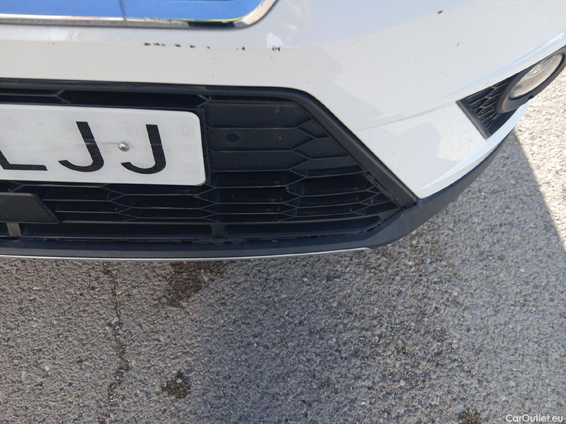  Seat  Arona SEAT  / 2017 / 5P / todoterreno 1.0 TSI 85kW (115CV) DSG FR Go Eco #3