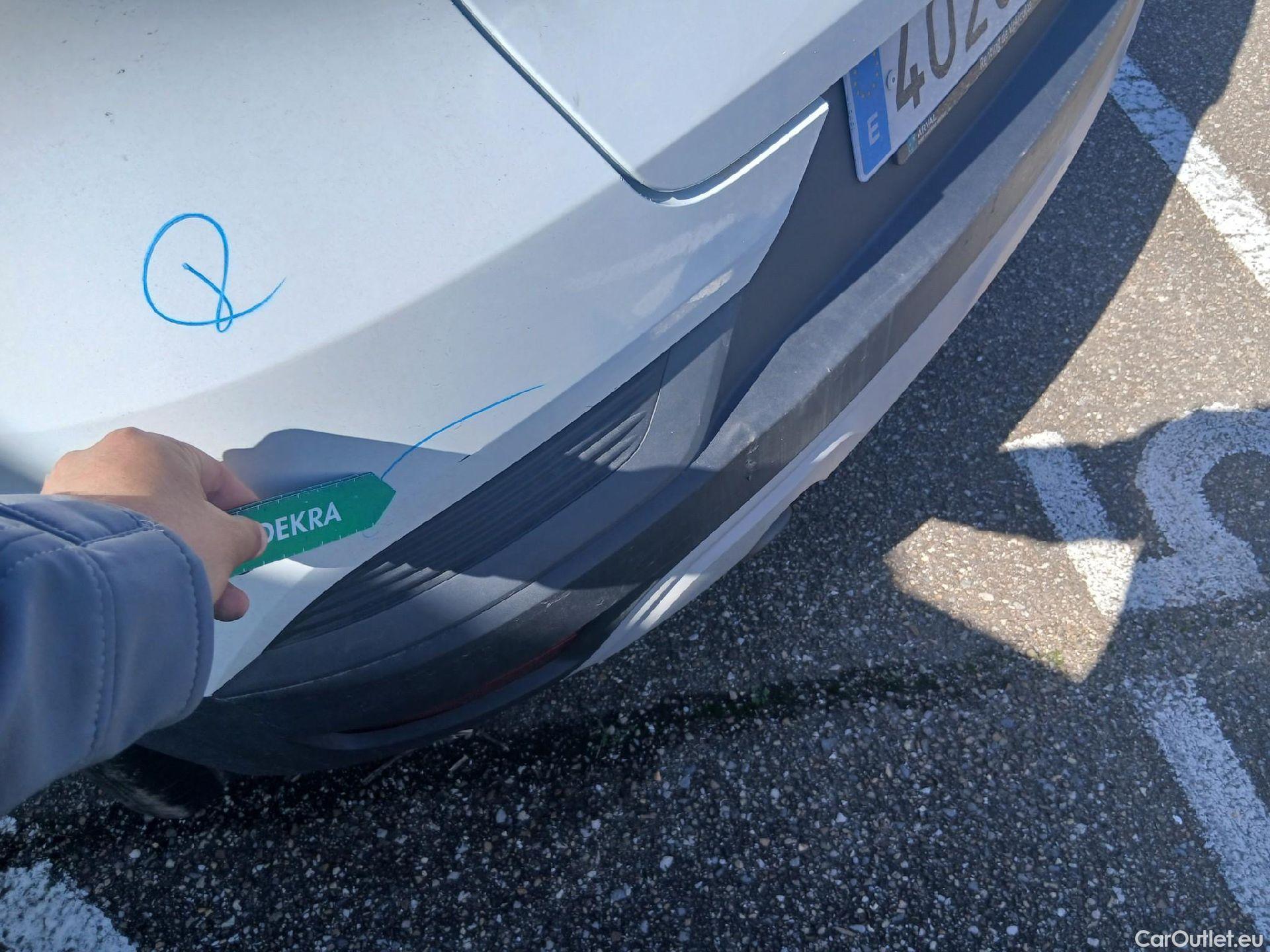  Renault  Captur RENAULT  / 2019 / 5P / todoterreno Intens TCe 90 (AC) #20