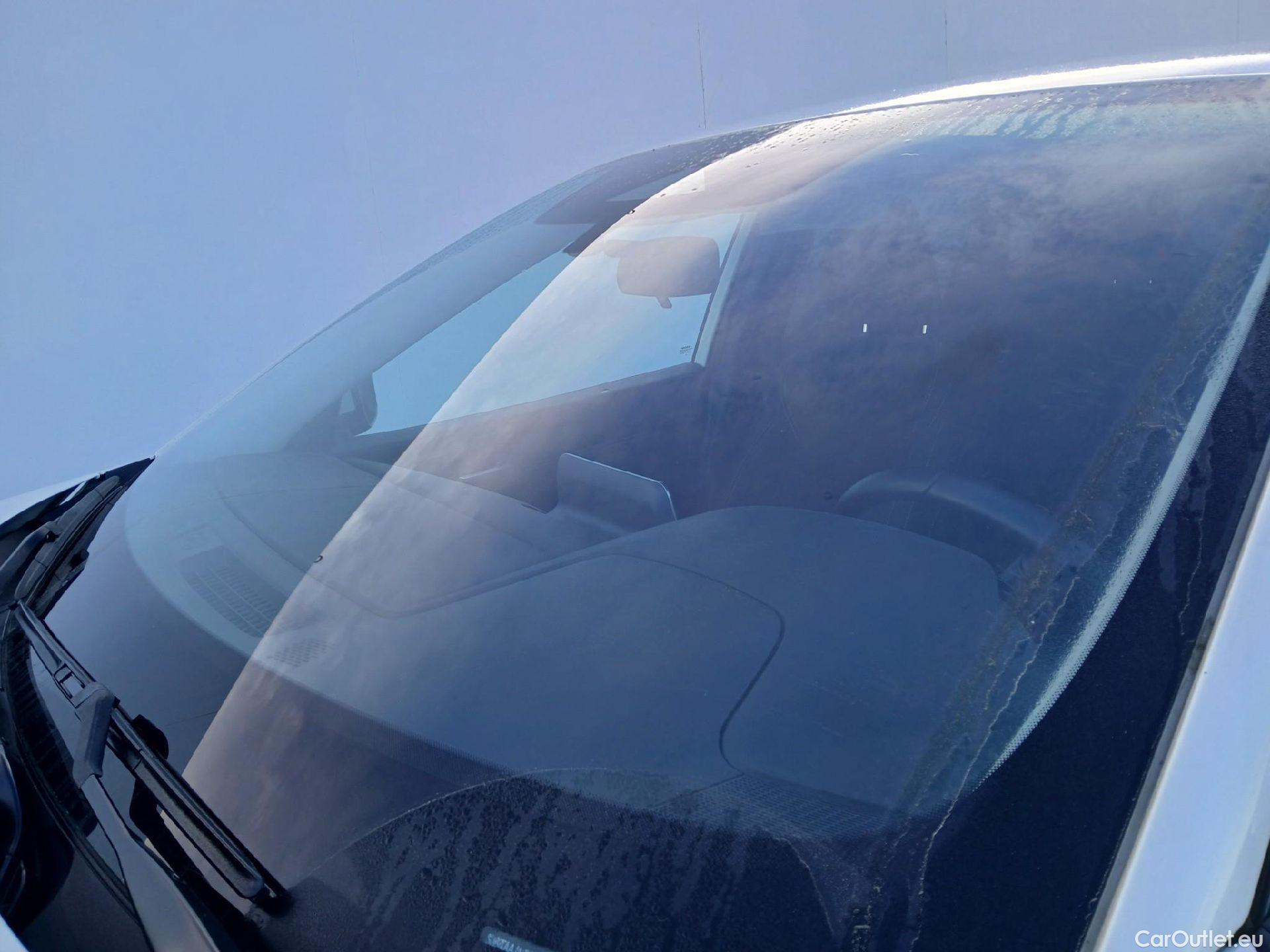  Nissan  Qashqai NISSAN  / 2021 / 5P / todoterreno DIG-T 116kW (158CV) mHEV Xtronic Acenta (AC2) #2