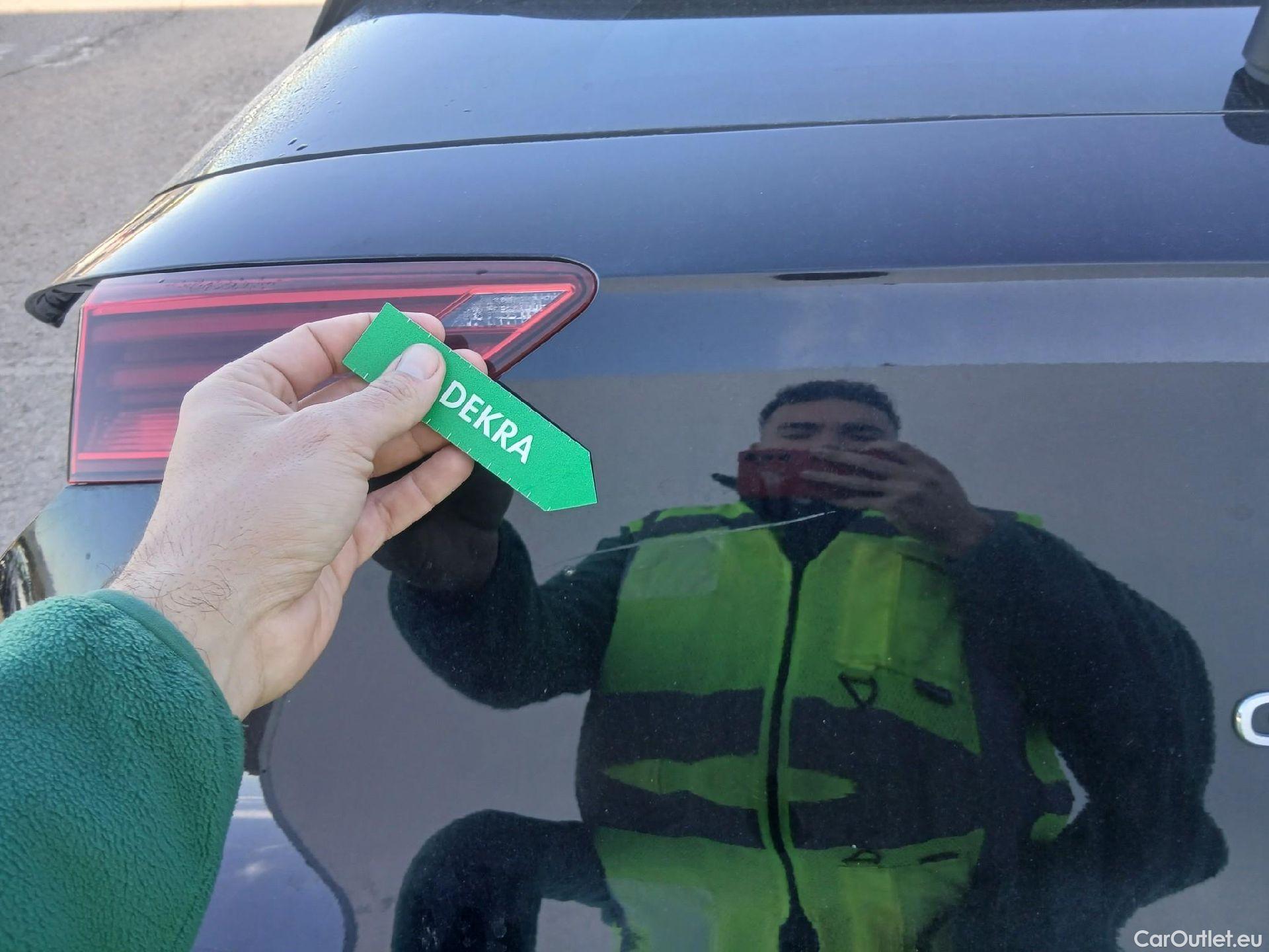  Volkswagen  Golf  VOLKSWAGEN / 2020 / 5P / berlina con portón Life 2.0 TDI 85kW (115CV) DSG #12