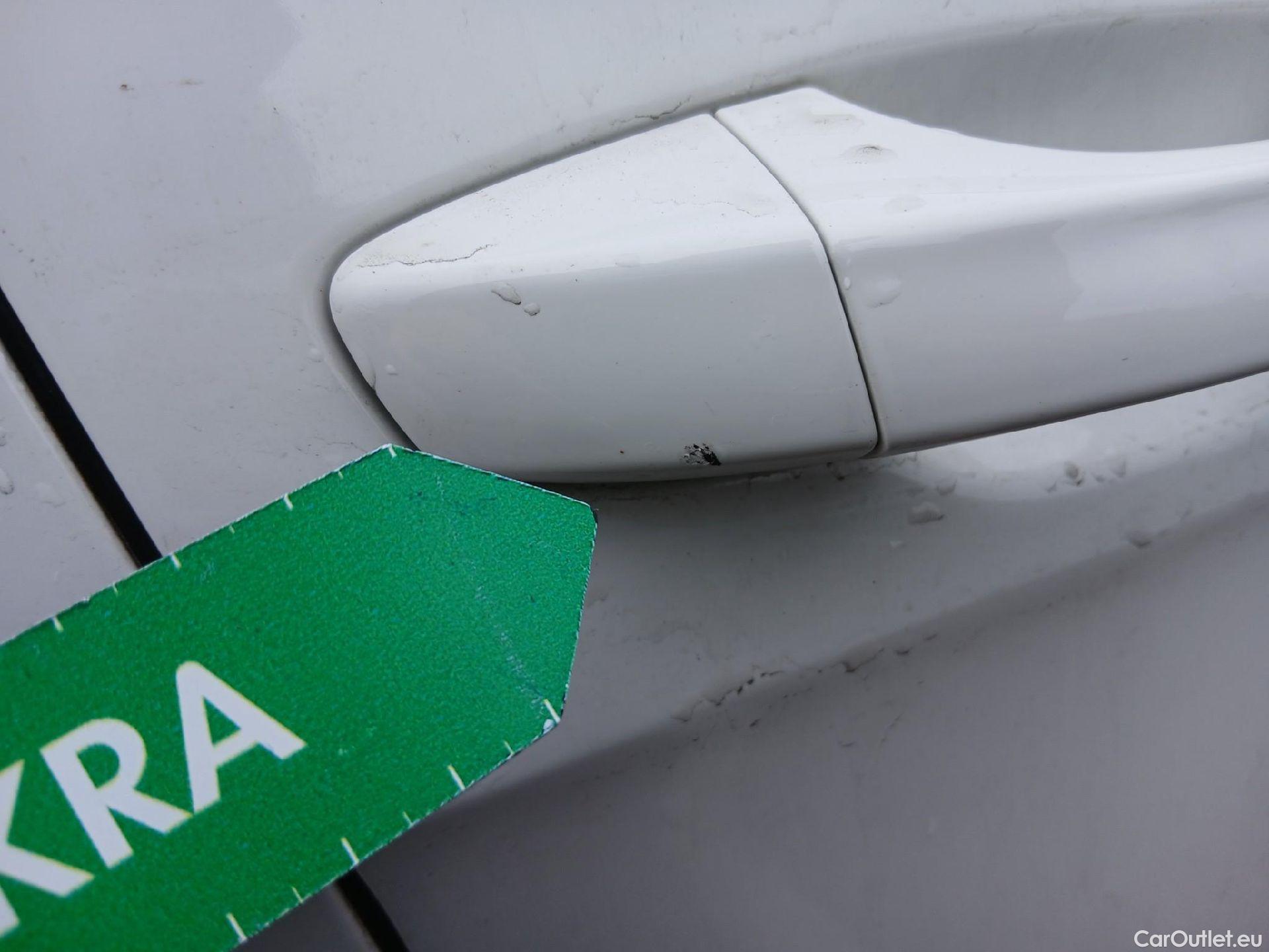  Volkswagen  Golf  VOLKSWAGEN / 2016 / 5P / berlina con portón Last Edition 1.5 TSI EVO 96kW (130CV) #19