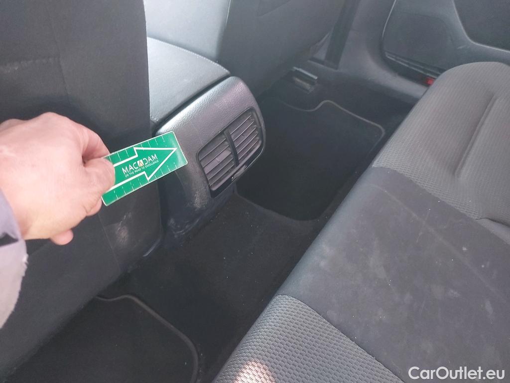  Volkswagen  Golf  VOLKSWAGEN / 2016 / 5P / berlina con portón e-ePower 110 kW (136CV) #7