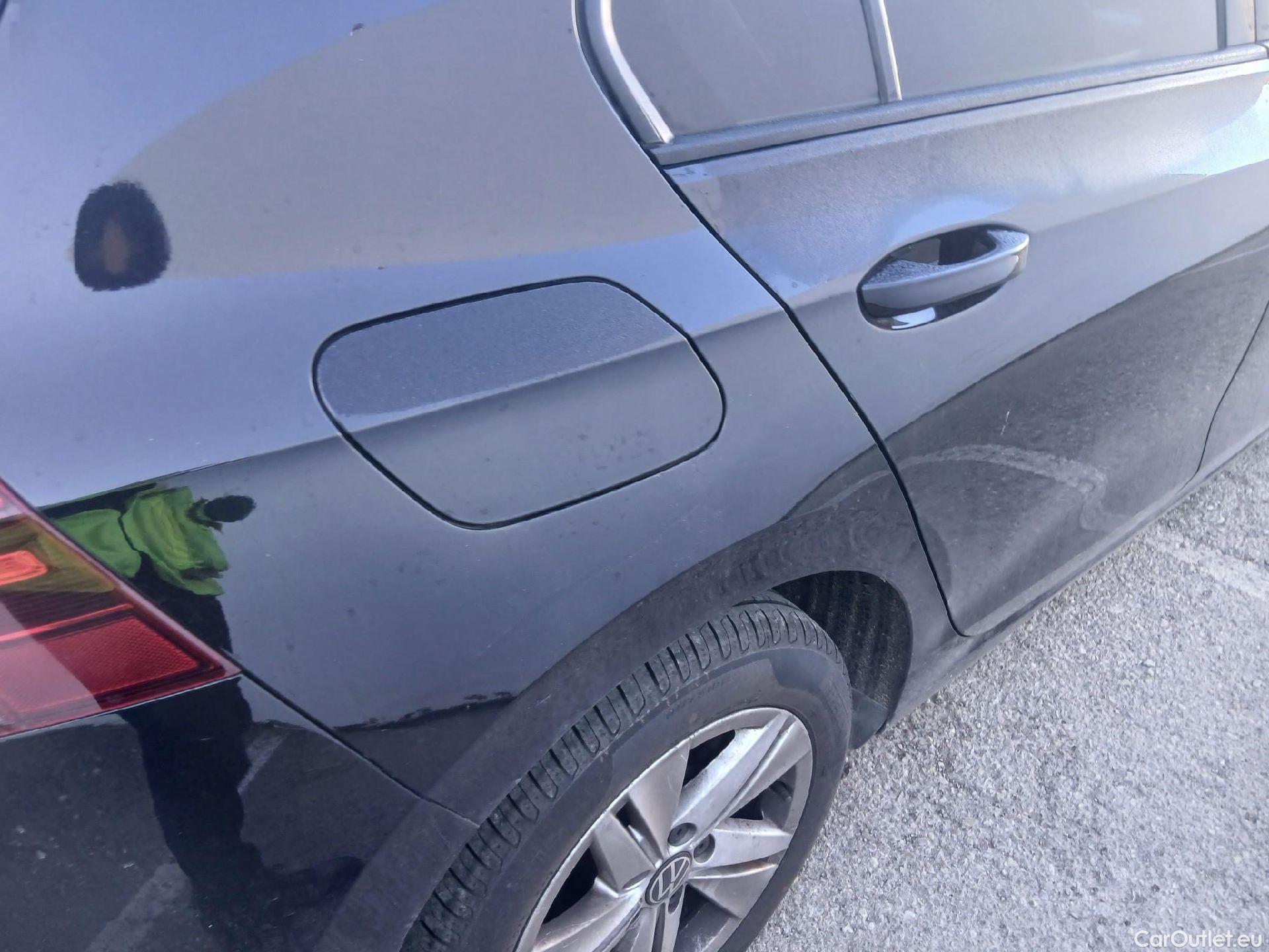  Volkswagen  Golf  VOLKSWAGEN / 2020 / 5P / berlina con portón Life 2.0 TDI 85kW (115CV) DSG #13