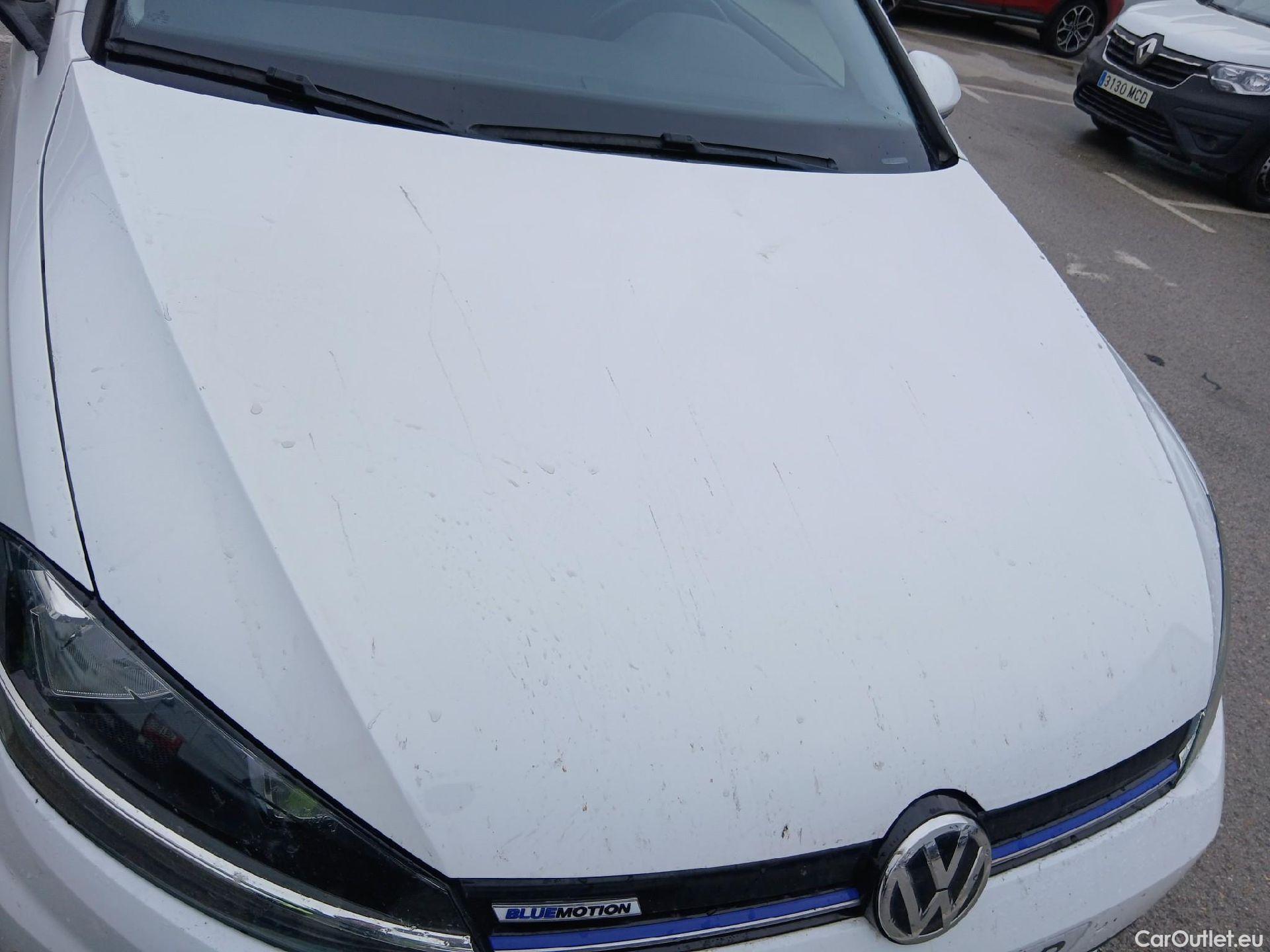  Volkswagen  Golf  VOLKSWAGEN / 2016 / 5P / berlina con portón Last Edition 1.5 TSI EVO 96kW (130CV) #6