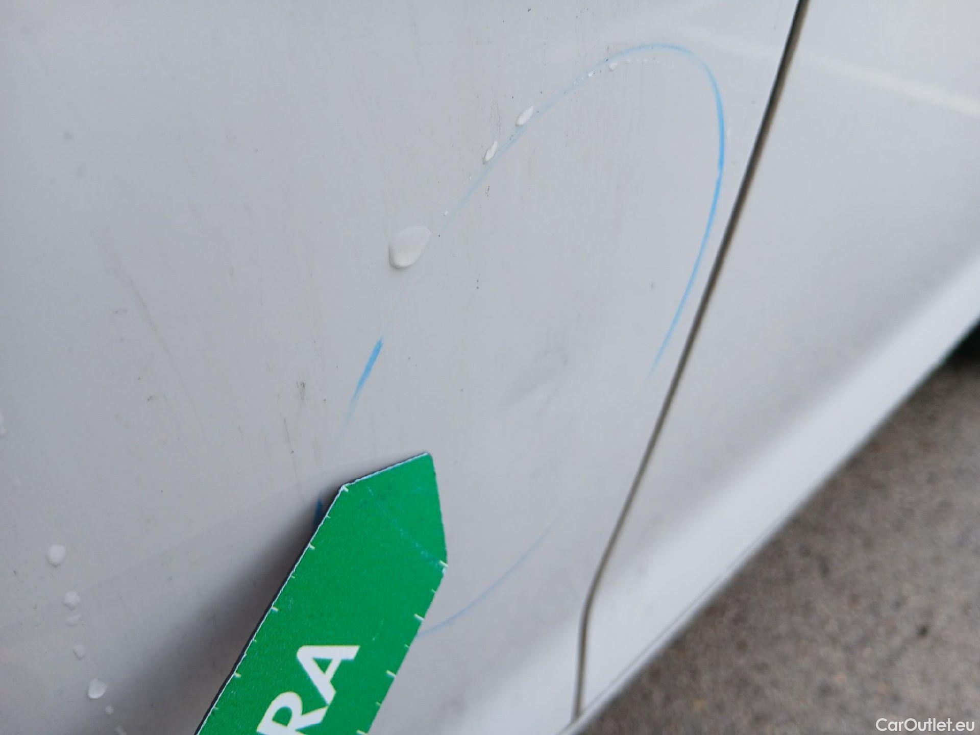  Volkswagen  Golf  VOLKSWAGEN / 2016 / 5P / berlina con portón Last Edition 1.5 TSI EVO 96kW (130CV) #7