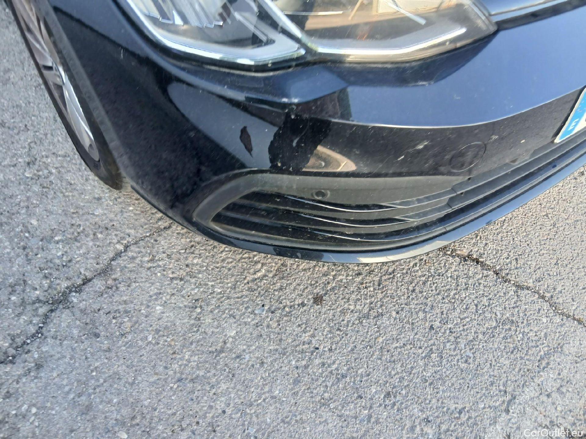  Volkswagen  Golf  VOLKSWAGEN / 2020 / 5P / berlina con portón Life 2.0 TDI 85kW (115CV) DSG #3